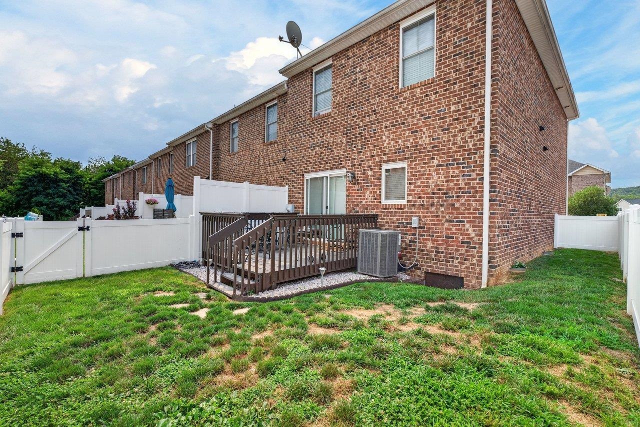 91 CEDAR POINT LN, ROCKINGHAM, Virginia 22802, 3 Bedrooms Bedrooms, ,2 BathroomsBathrooms,Residential,91 CEDAR POINT LN,679665 MLS # 679665