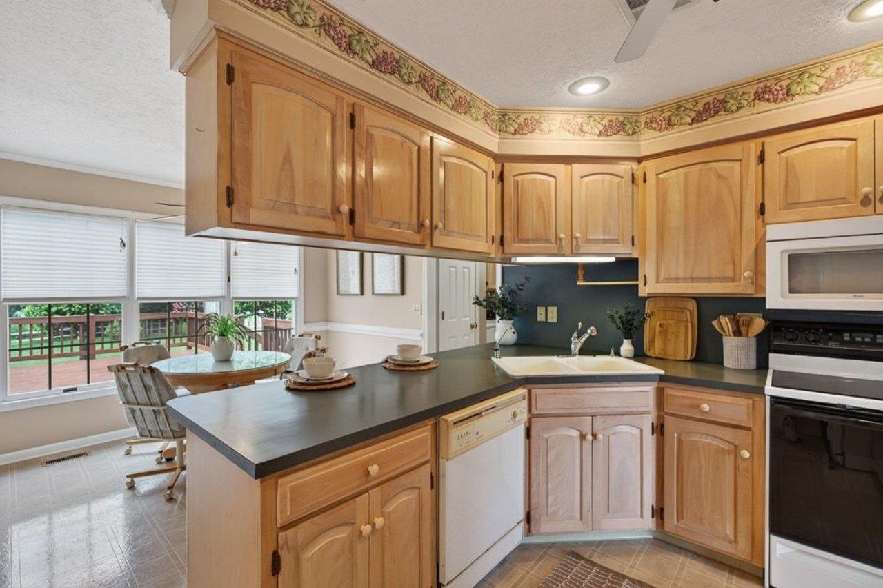 766 SUGAR MAPLE LN, ROCKINGHAM, Virginia 22801, 4 Bedrooms Bedrooms, ,2 BathroomsBathrooms,Residential,766 SUGAR MAPLE LN,679867 MLS # 679867