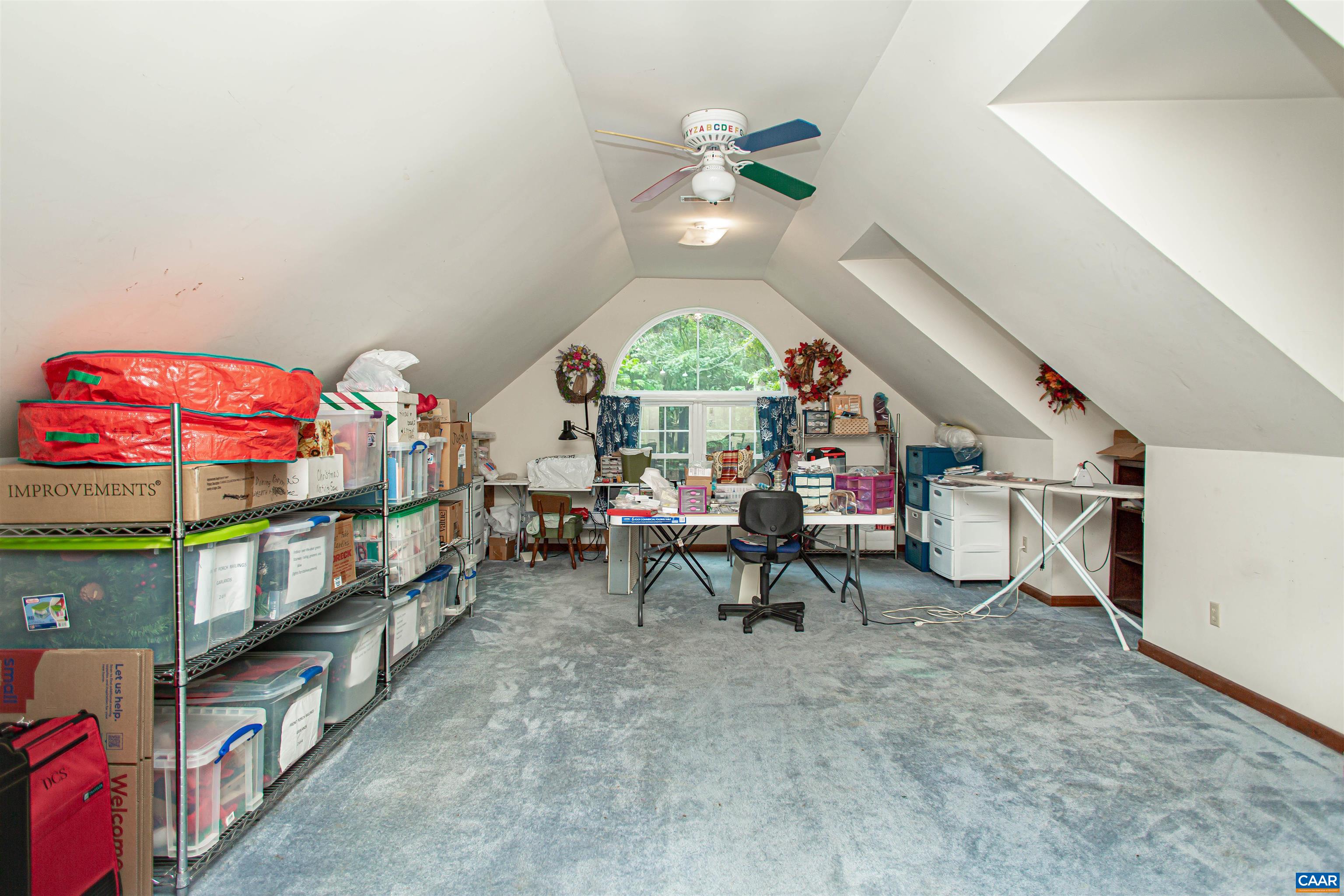 Bright bonus room. Bright bonus room.