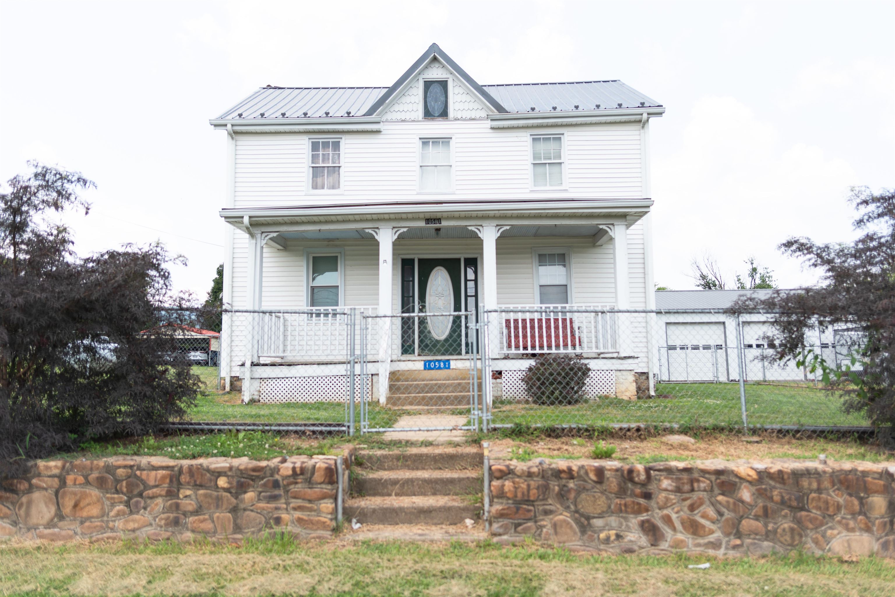 10581 MCGAHEYSVILLE RD, MCGAHEYSVILLE, Virginia 22840, 3 Bedrooms Bedrooms, ,2 BathroomsBathrooms,Residential,10581 MCGAHEYSVILLE RD,680146 MLS # 680146 10581 MCGAHEYSVILLE RD, MCGAHEYSVILLE, Virginia 22840, 3 Bedrooms Bedrooms, ,2 BathroomsBathrooms,Residential,10581 MCGAHEYSVILLE RD,680146 MLS # 680146