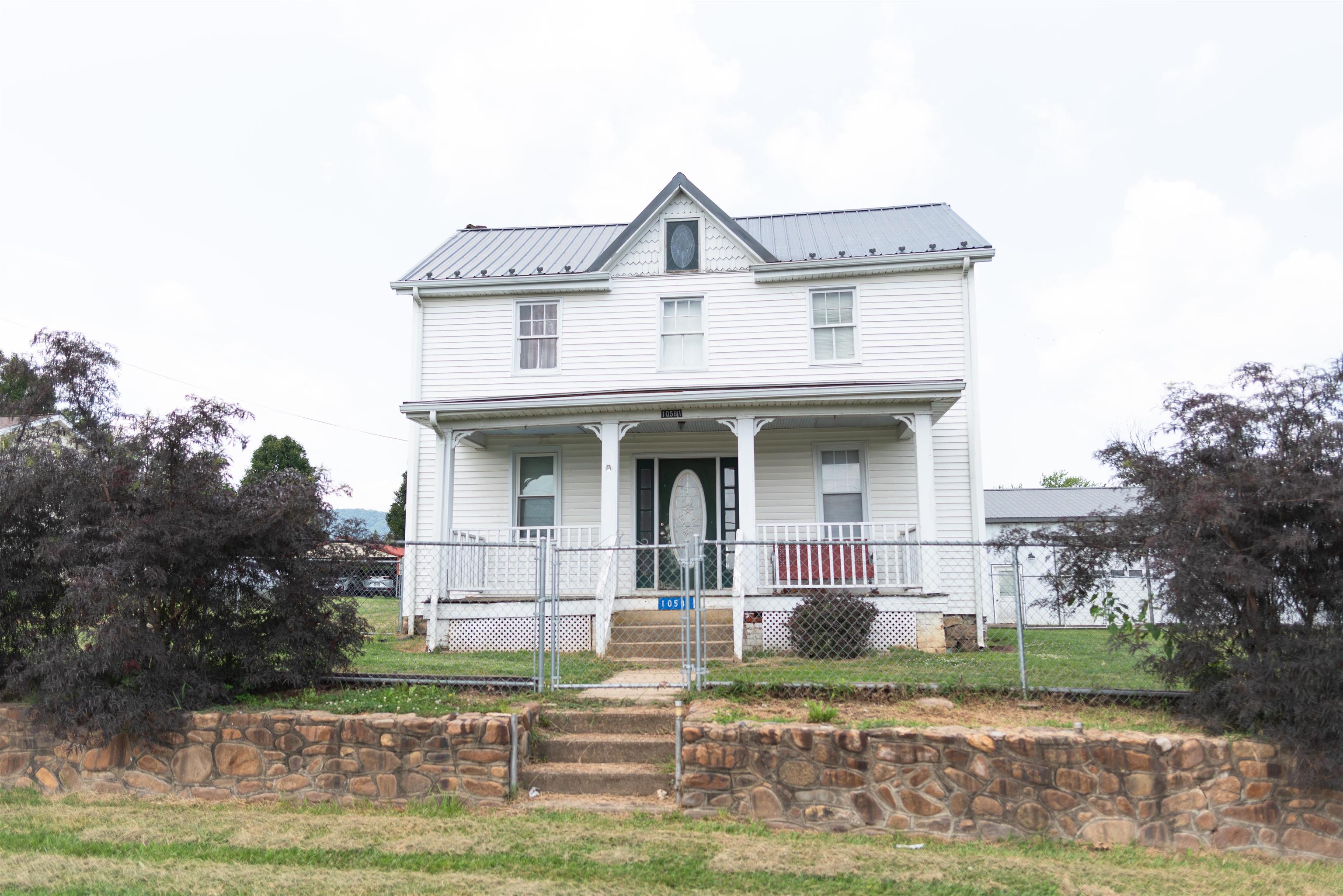 10581 MCGAHEYSVILLE RD, MCGAHEYSVILLE, Virginia 22840, 3 Bedrooms Bedrooms, ,2 BathroomsBathrooms,Residential,10581 MCGAHEYSVILLE RD,680146 MLS # 680146 10581 MCGAHEYSVILLE RD, MCGAHEYSVILLE, Virginia 22840, 3 Bedrooms Bedrooms, ,2 BathroomsBathrooms,Residential,10581 MCGAHEYSVILLE RD,680146 MLS # 680146