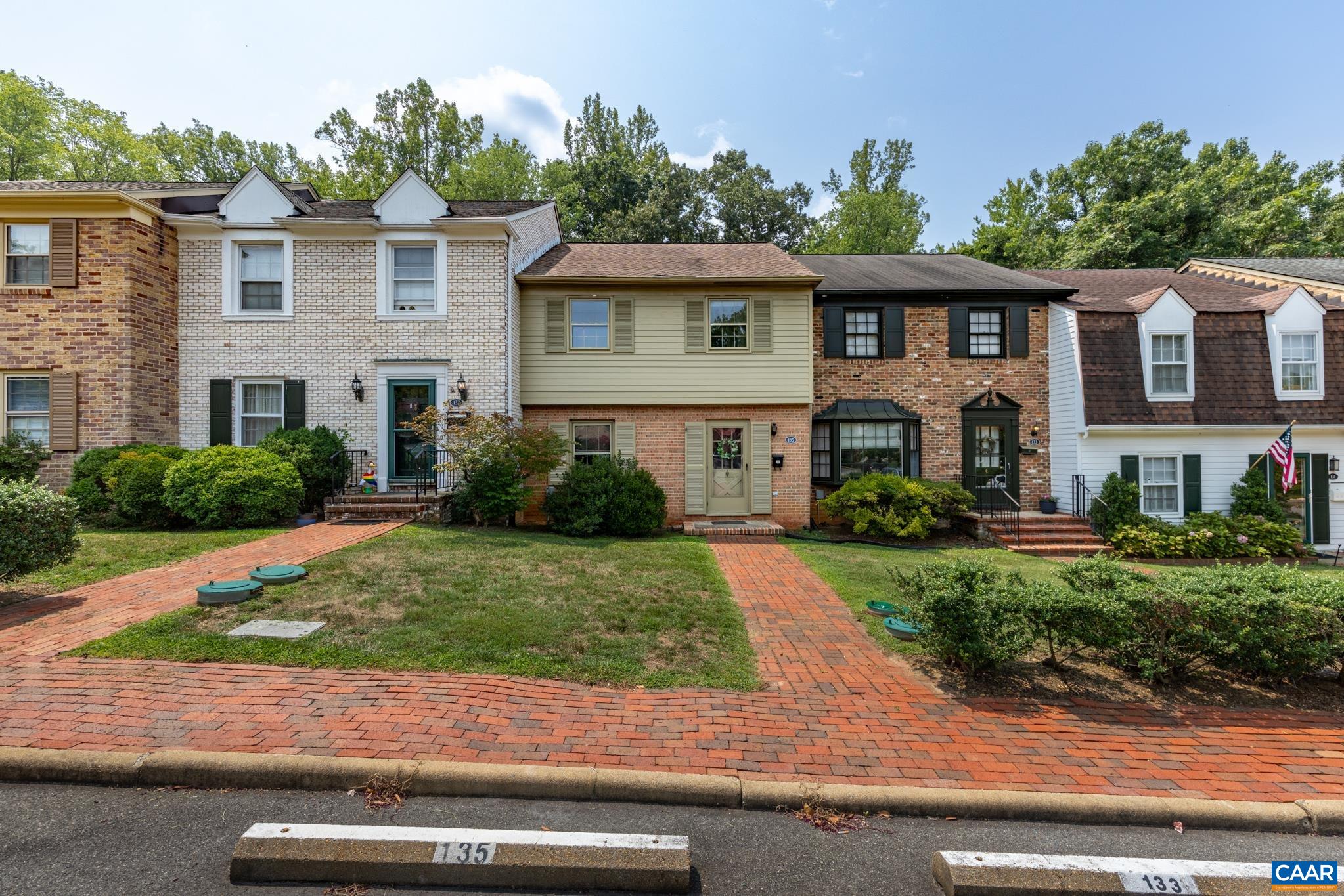135 GEORGETOWN GREEN, CHARLOTTESVILLE, Virginia 22901, 3 Bedrooms Bedrooms, ,2 BathroomsBathrooms,Residential,135 GEORGETOWN GREEN,680152 MLS # 680152 135 GEORGETOWN GREEN, CHARLOTTESVILLE, Virginia 22901, 3 Bedrooms Bedrooms, ,2 BathroomsBathrooms,Residential,135 GEORGETOWN GREEN,680152 MLS # 680152