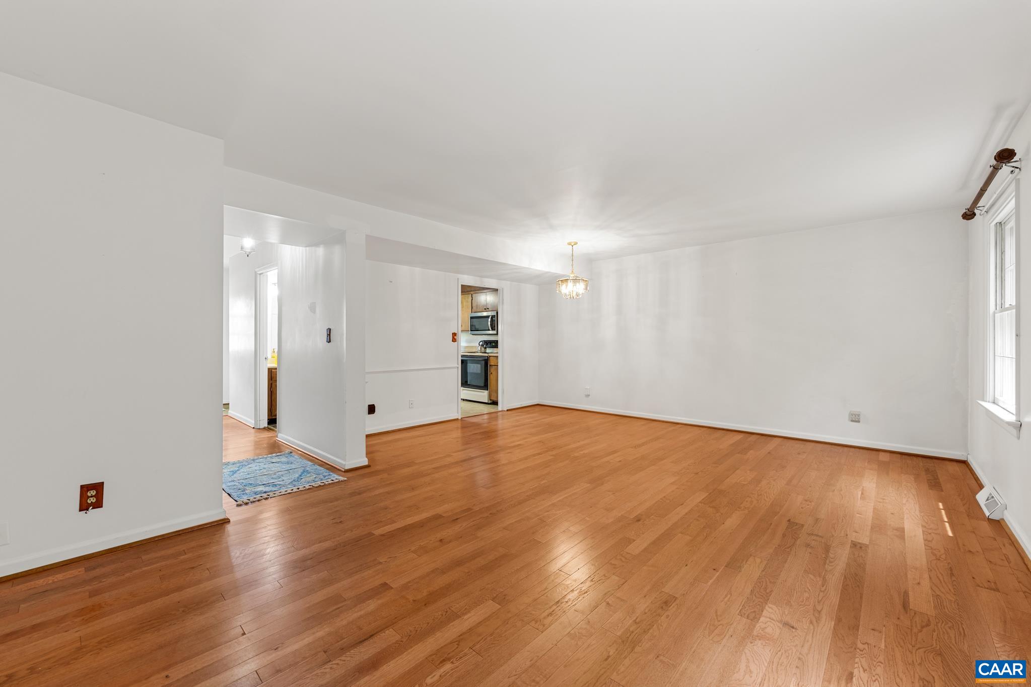 135 GEORGETOWN GREEN, CHARLOTTESVILLE, Virginia 22901, 3 Bedrooms Bedrooms, ,2 BathroomsBathrooms,Residential,135 GEORGETOWN GREEN,680152 MLS # 680152 135 GEORGETOWN GREEN, CHARLOTTESVILLE, Virginia 22901, 3 Bedrooms Bedrooms, ,2 BathroomsBathrooms,Residential,135 GEORGETOWN GREEN,680152 MLS # 680152