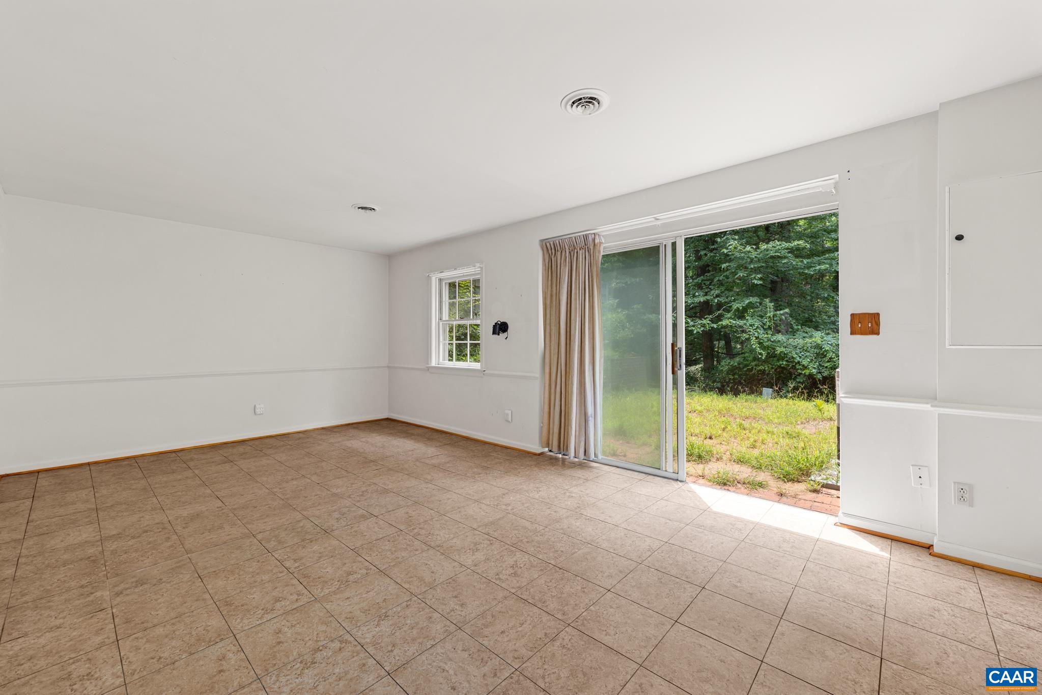 135 GEORGETOWN GREEN, CHARLOTTESVILLE, Virginia 22901, 3 Bedrooms Bedrooms, ,2 BathroomsBathrooms,Residential,135 GEORGETOWN GREEN,680152 MLS # 680152 135 GEORGETOWN GREEN, CHARLOTTESVILLE, Virginia 22901, 3 Bedrooms Bedrooms, ,2 BathroomsBathrooms,Residential,135 GEORGETOWN GREEN,680152 MLS # 680152
