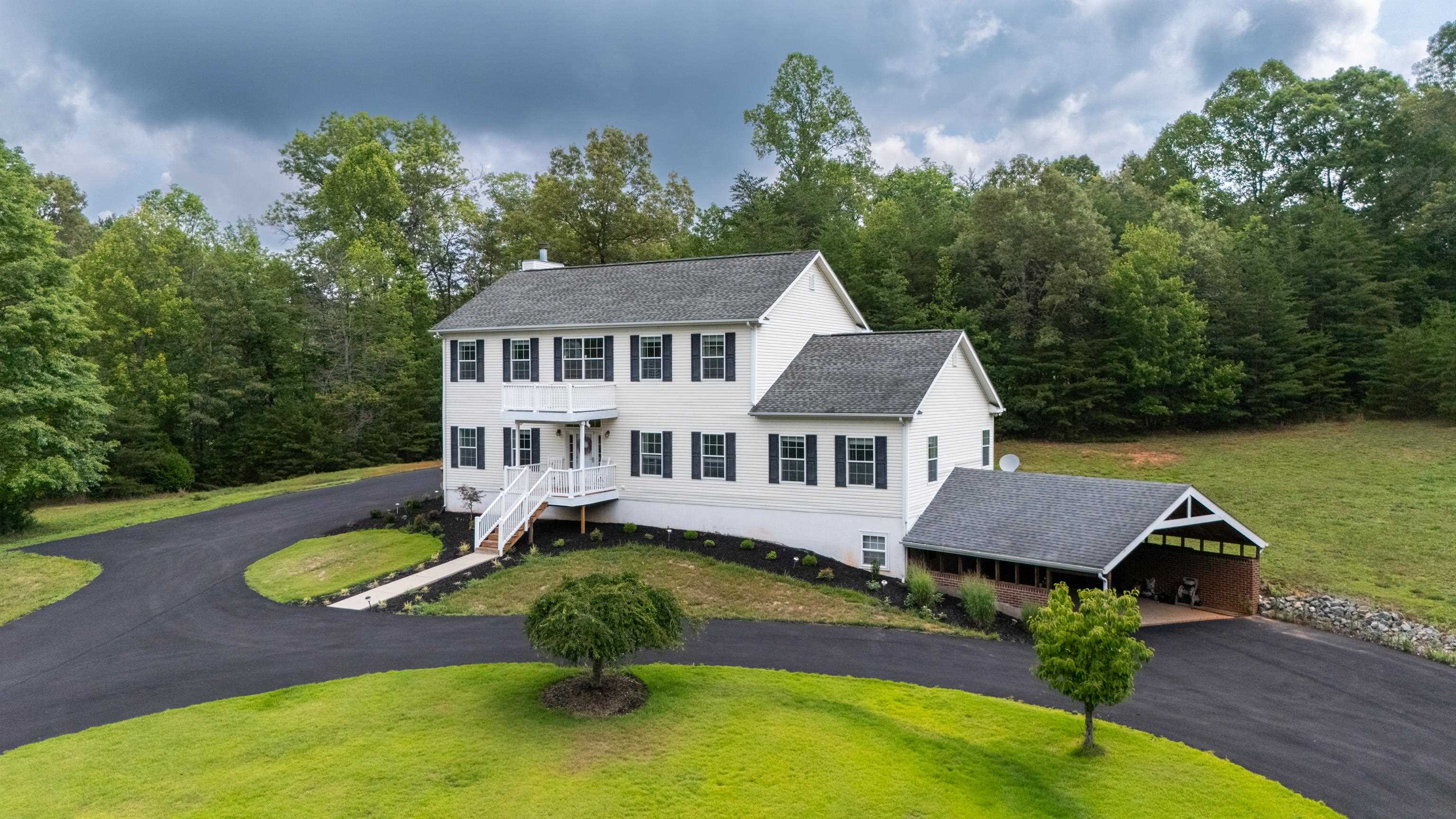 17 PINE RIDGE RD, FABER, Virginia 22938, 4 Bedrooms Bedrooms, ,3 BathroomsBathrooms,Residential,17 PINE RIDGE RD,680156 MLS # 680156 17 PINE RIDGE RD, FABER, Virginia 22938, 4 Bedrooms Bedrooms, ,3 BathroomsBathrooms,Residential,17 PINE RIDGE RD,680156 MLS # 680156