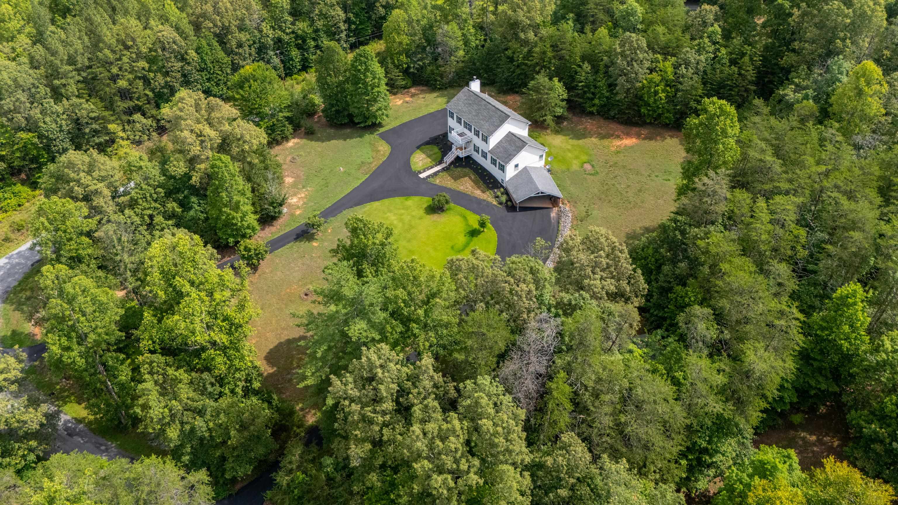 17 PINE RIDGE RD, FABER, Virginia 22938, 4 Bedrooms Bedrooms, ,3 BathroomsBathrooms,Residential,17 PINE RIDGE RD,680156 MLS # 680156 17 PINE RIDGE RD, FABER, Virginia 22938, 4 Bedrooms Bedrooms, ,3 BathroomsBathrooms,Residential,17 PINE RIDGE RD,680156 MLS # 680156