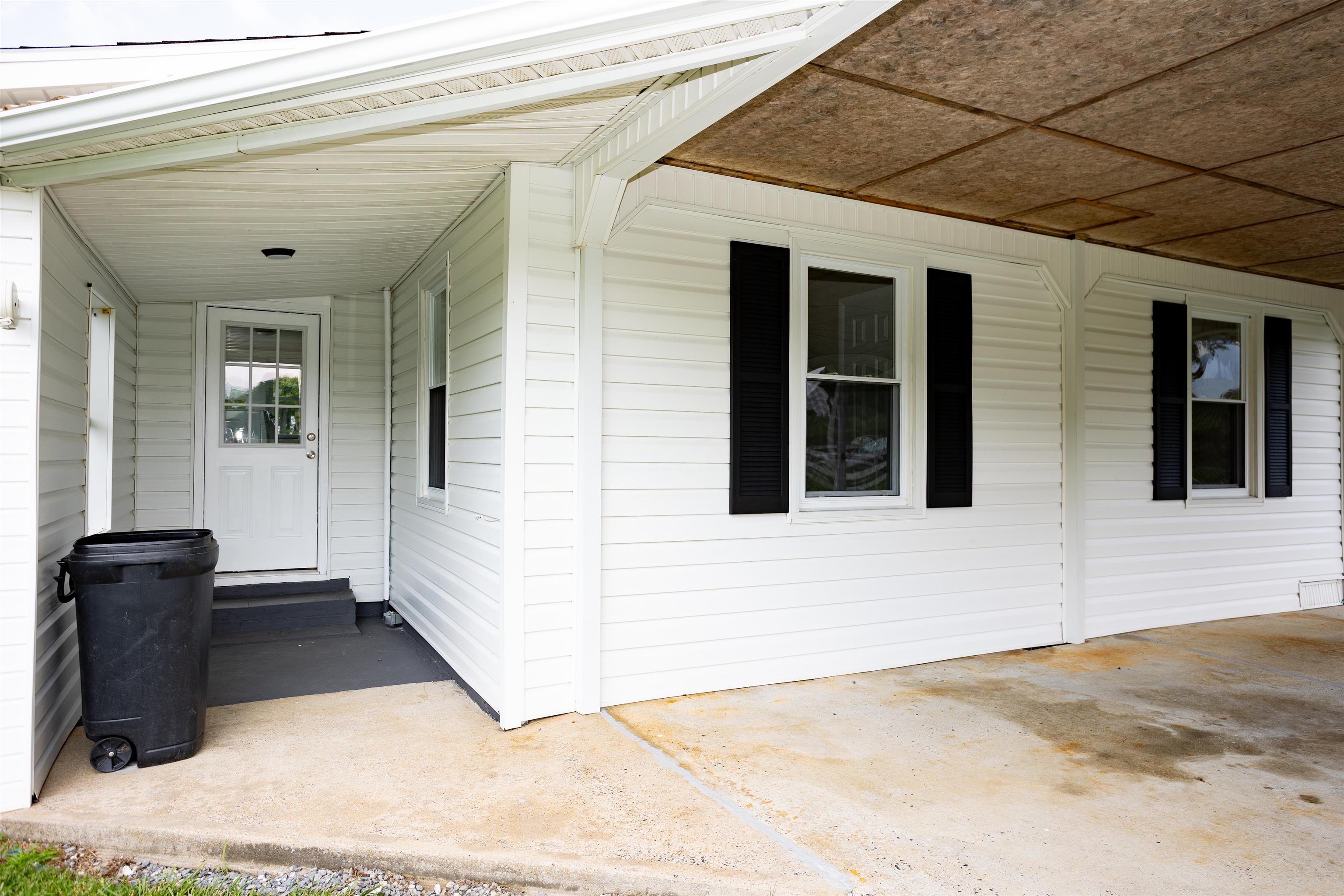 3334 LITTLE CALF PASTURE HWY, CRAIGSVILLE, Virginia 24430, 2 Bedrooms Bedrooms, ,1 BathroomBathrooms,Residential,3334 LITTLE CALF PASTURE HWY,680157 MLS # 680157 3334 LITTLE CALF PASTURE HWY, CRAIGSVILLE, Virginia 24430, 2 Bedrooms Bedrooms, ,1 BathroomBathrooms,Residential,3334 LITTLE CALF PASTURE HWY,680157 MLS # 680157