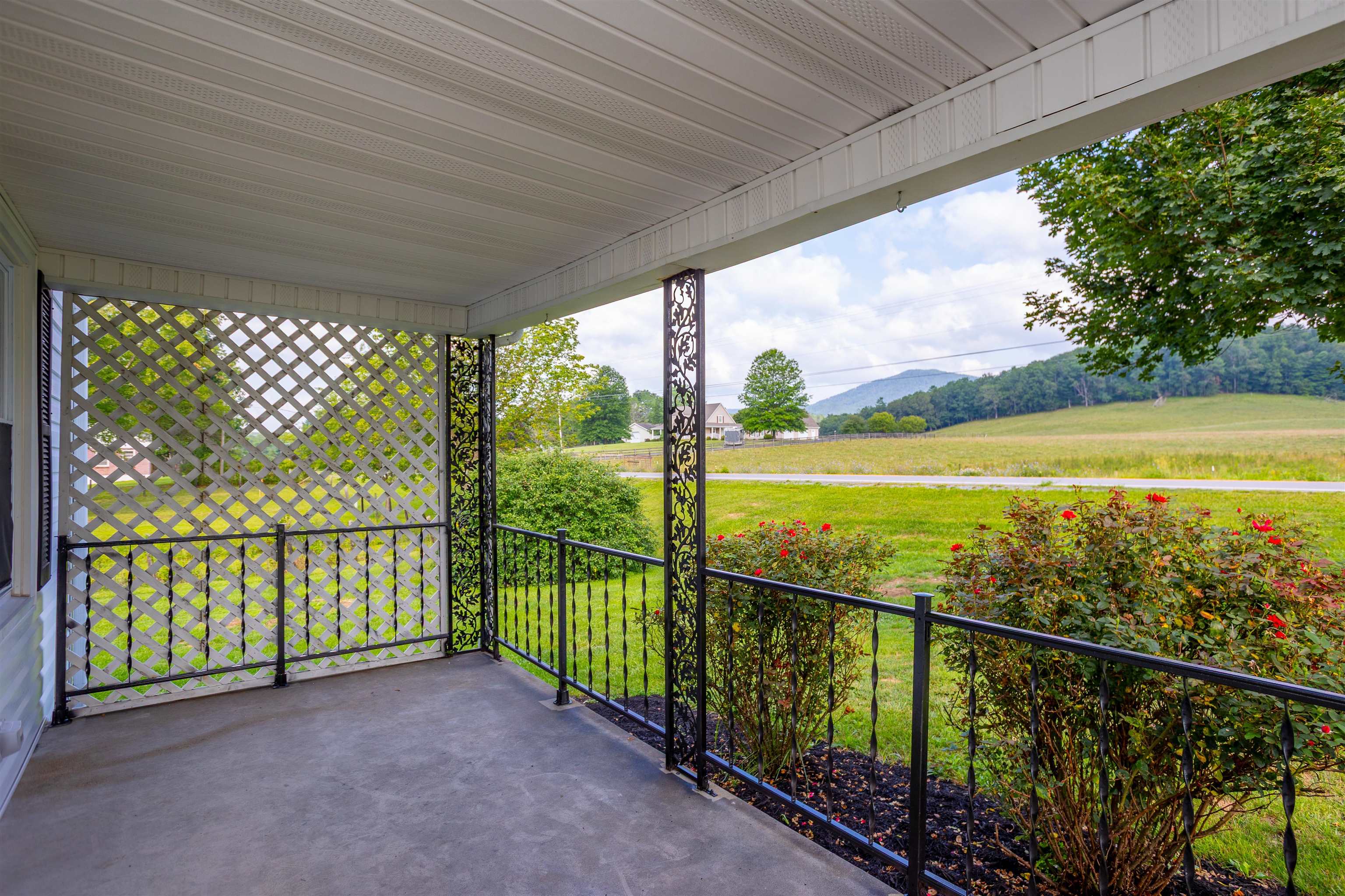 3334 LITTLE CALF PASTURE HWY, CRAIGSVILLE, Virginia 24430, 2 Bedrooms Bedrooms, ,1 BathroomBathrooms,Residential,3334 LITTLE CALF PASTURE HWY,680157 MLS # 680157 3334 LITTLE CALF PASTURE HWY, CRAIGSVILLE, Virginia 24430, 2 Bedrooms Bedrooms, ,1 BathroomBathrooms,Residential,3334 LITTLE CALF PASTURE HWY,680157 MLS # 680157