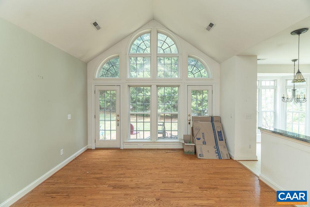 1307 COURTYARD DR, CHARLOTTESVILLE, Virginia 22903, 3 Bedrooms Bedrooms, ,2 BathroomsBathrooms,Residential,1307 COURTYARD DR,680159 MLS # 680159