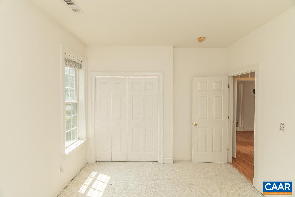 1307 COURTYARD DR, CHARLOTTESVILLE, Virginia 22903, 3 Bedrooms Bedrooms, ,2 BathroomsBathrooms,Residential,1307 COURTYARD DR,680159 MLS # 680159