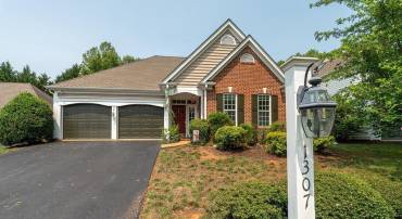 1307 COURTYARD DR, CHARLOTTESVILLE, Virginia 22903, 3 Bedrooms Bedrooms, ,2 BathroomsBathrooms,Residential,1307 COURTYARD DR,680159 MLS # 680159