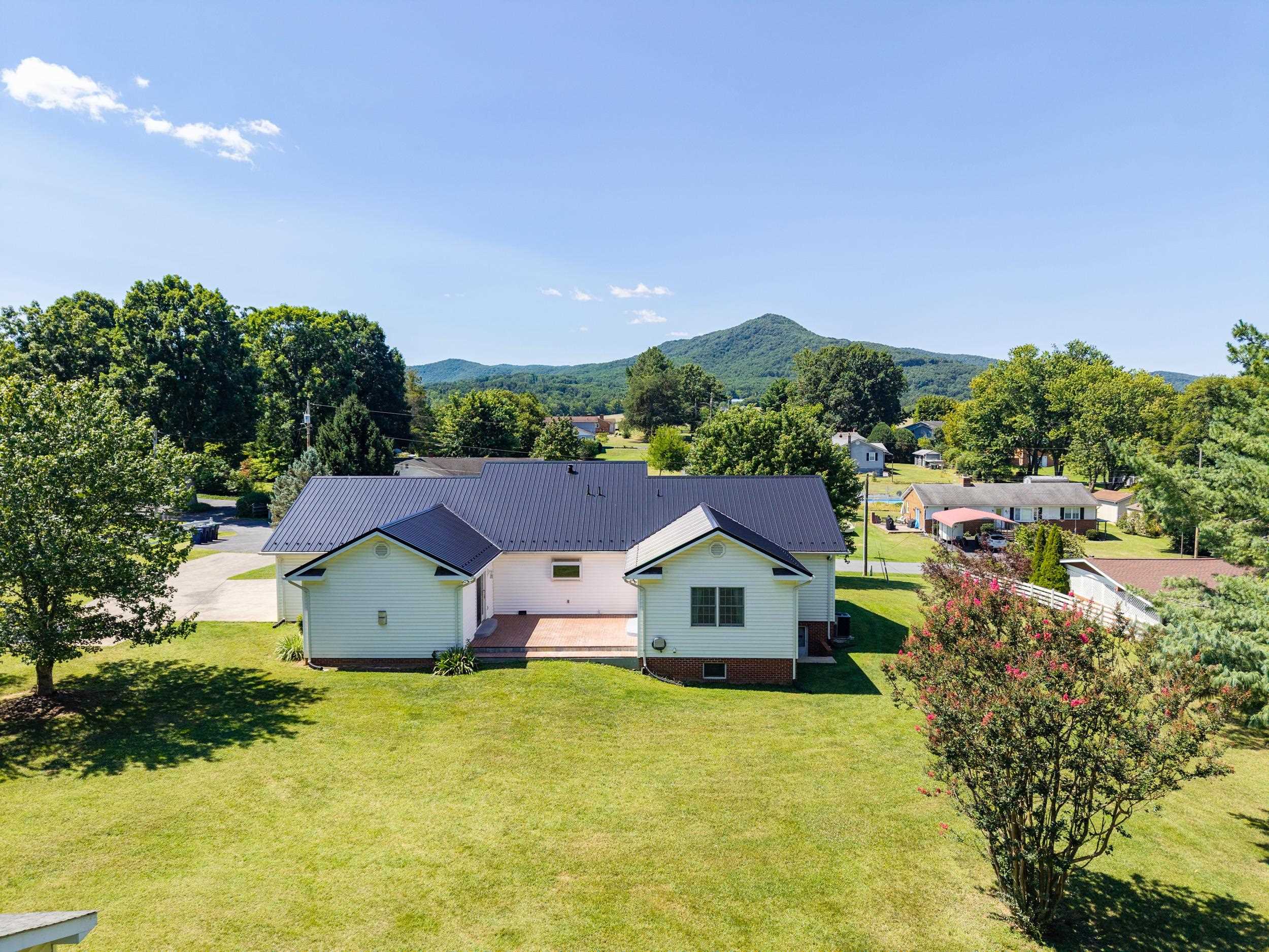 177 BROCK DR, STANLEY, Virginia 22851, 3 Bedrooms Bedrooms, ,2 BathroomsBathrooms,Residential,177 BROCK DR,680177 MLS # 680177