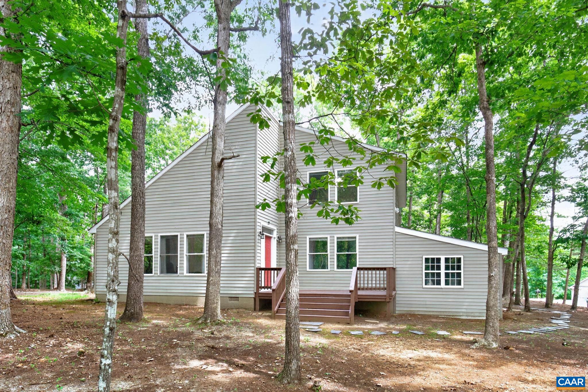 27 PONDEROSA LN, PALMYRA, Virginia 22963, 4 Bedrooms Bedrooms, ,4 BathroomsBathrooms,Residential,27 PONDEROSA LN,680178 MLS # 680178
