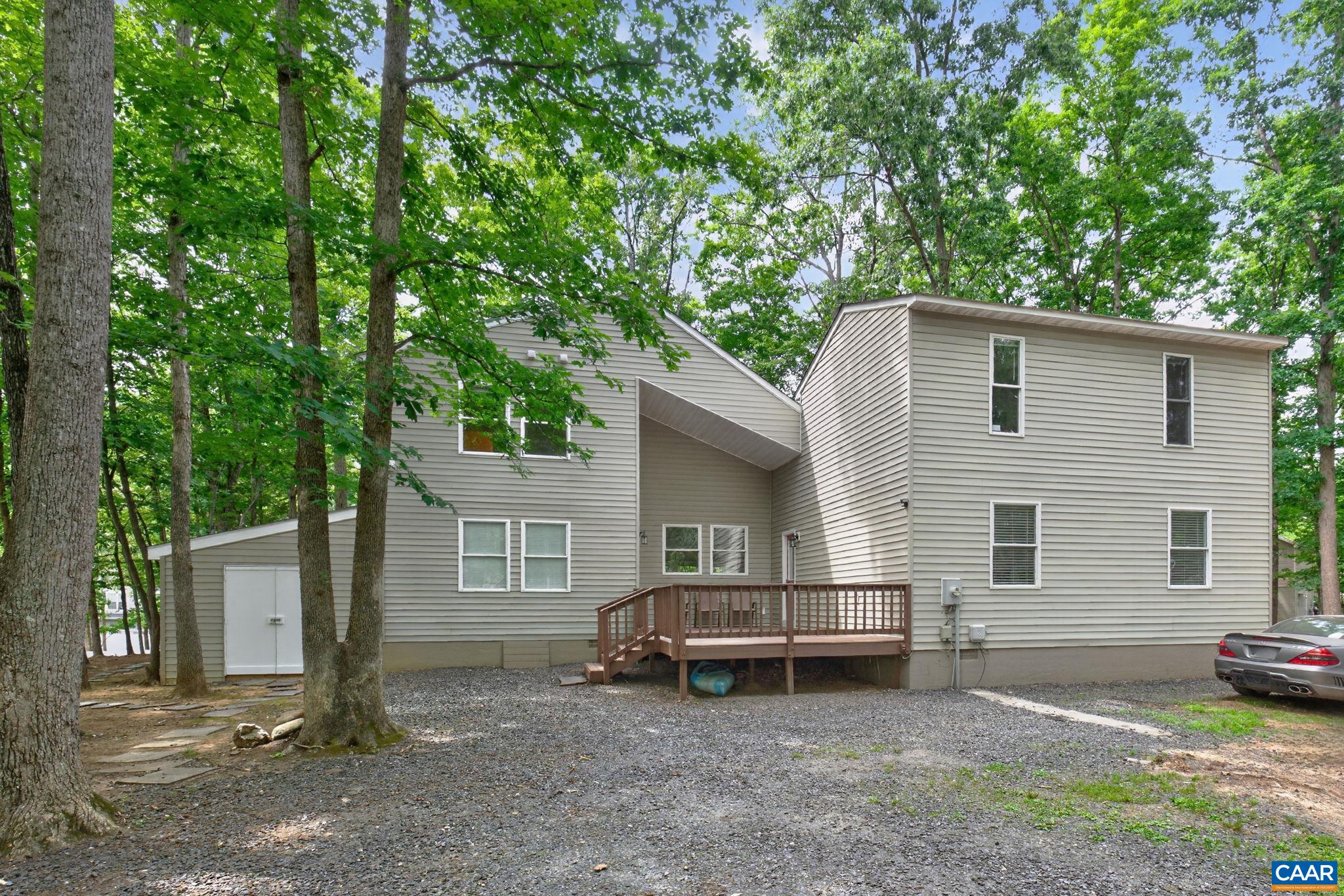 27 PONDEROSA LN, PALMYRA, Virginia 22963, 4 Bedrooms Bedrooms, ,4 BathroomsBathrooms,Residential,27 PONDEROSA LN,680178 MLS # 680178