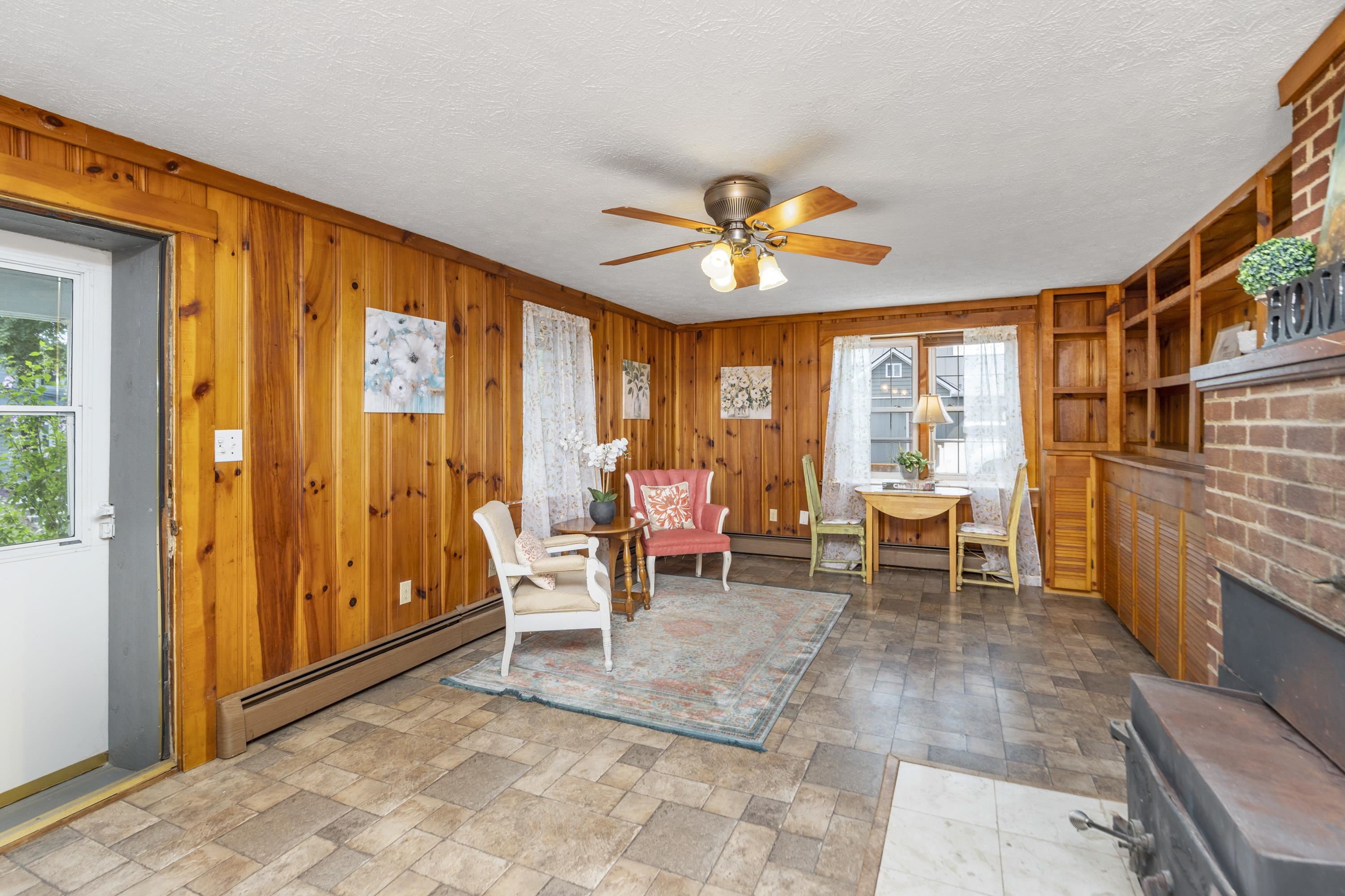 4151 SPRINGHILL RD, STAUNTON, Virginia 24401, 3 Bedrooms Bedrooms, ,2 BathroomsBathrooms,Residential,4151 SPRINGHILL RD,680179 MLS # 680179 4151 SPRINGHILL RD, STAUNTON, Virginia 24401, 3 Bedrooms Bedrooms, ,2 BathroomsBathrooms,Residential,4151 SPRINGHILL RD,680179 MLS # 680179