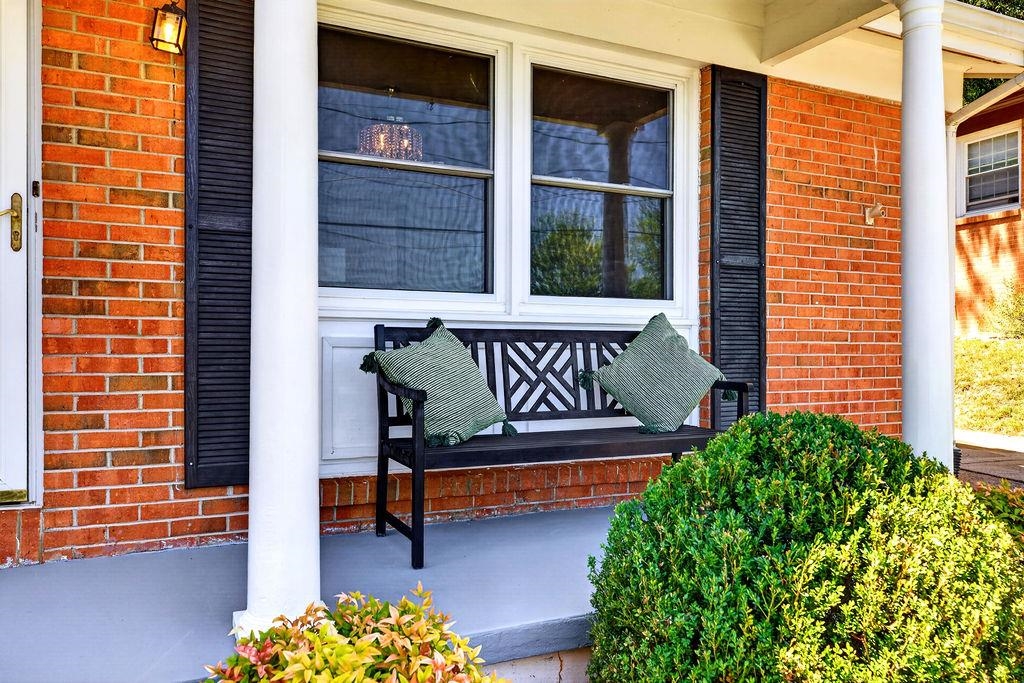 1418 AIKEN ST, STAUNTON, Virginia 24401, 3 Bedrooms Bedrooms, ,2 BathroomsBathrooms,Residential,1418 AIKEN ST,680180 MLS # 680180 1418 AIKEN ST, STAUNTON, Virginia 24401, 3 Bedrooms Bedrooms, ,2 BathroomsBathrooms,Residential,1418 AIKEN ST,680180 MLS # 680180