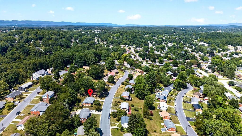 1418 AIKEN ST, STAUNTON, Virginia 24401, 3 Bedrooms Bedrooms, ,2 BathroomsBathrooms,Residential,1418 AIKEN ST,680180 MLS # 680180 1418 AIKEN ST, STAUNTON, Virginia 24401, 3 Bedrooms Bedrooms, ,2 BathroomsBathrooms,Residential,1418 AIKEN ST,680180 MLS # 680180