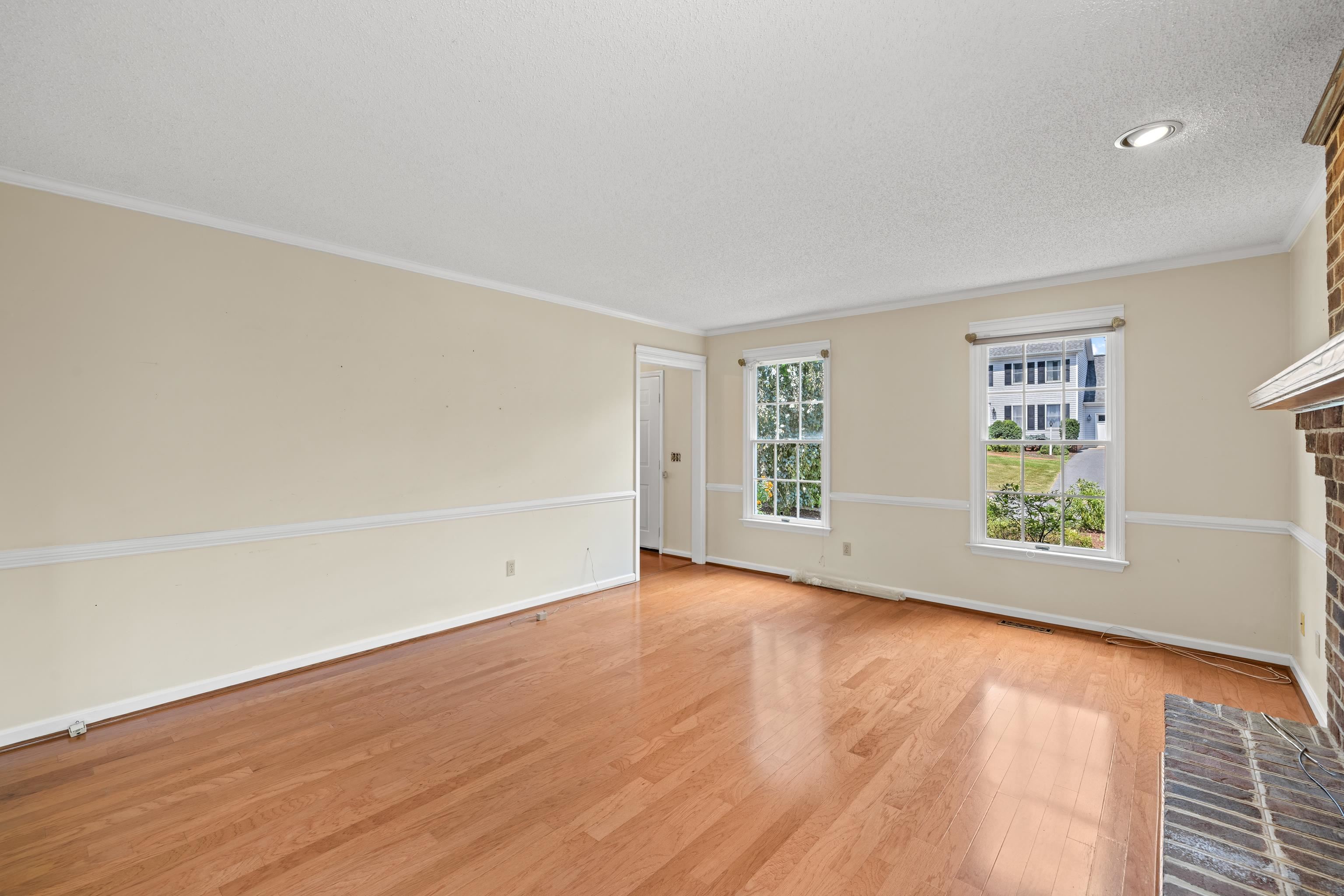 104 MILLER DR, BRIDGEWATER, Virginia 22812, 3 Bedrooms Bedrooms, ,2 BathroomsBathrooms,Residential,104 MILLER DR,680182 MLS # 680182