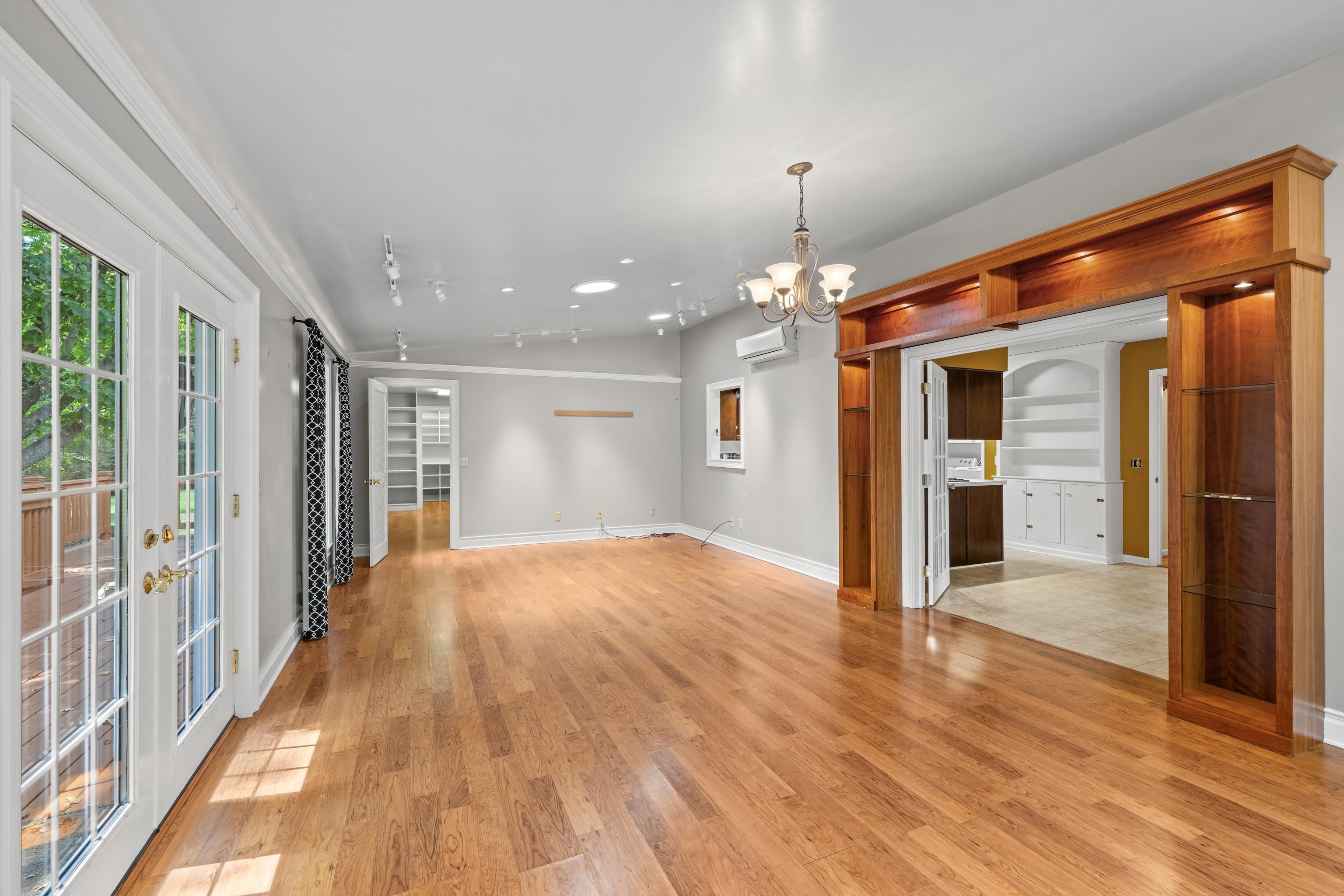 104 MILLER DR, BRIDGEWATER, Virginia 22812, 3 Bedrooms Bedrooms, ,2 BathroomsBathrooms,Residential,104 MILLER DR,680182 MLS # 680182