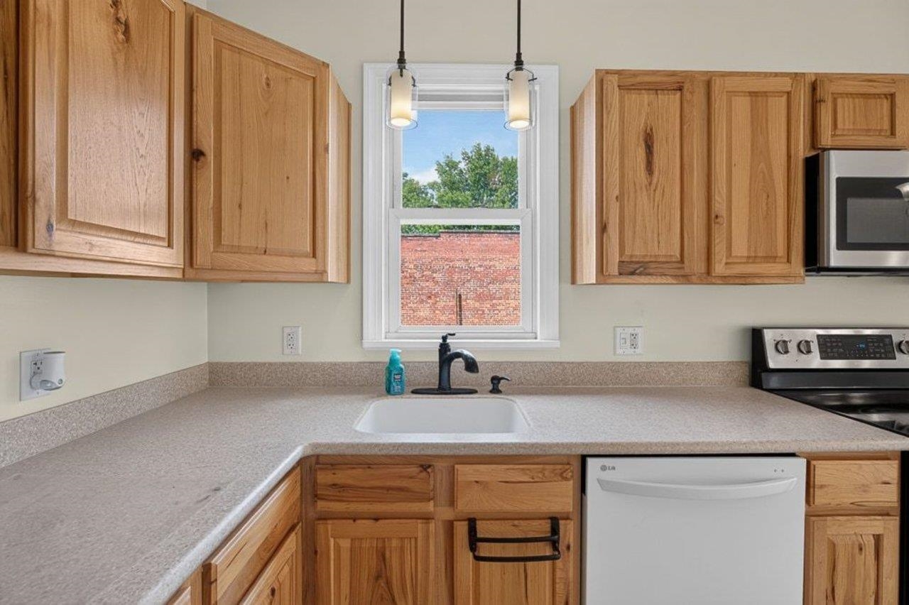 401 6TH ST, SHENANDOAH, Virginia 22849, 3 Bedrooms Bedrooms, ,1 BathroomBathrooms,Residential,401 6TH ST,680192 MLS # 680192