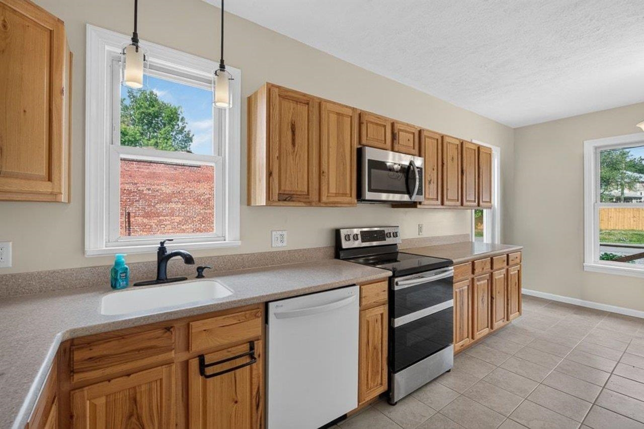 401 6TH ST, SHENANDOAH, Virginia 22849, 3 Bedrooms Bedrooms, ,1 BathroomBathrooms,Residential,401 6TH ST,680192 MLS # 680192