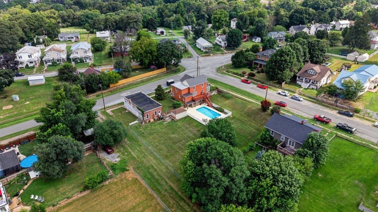 401 6TH ST, SHENANDOAH, Virginia 22849, 3 Bedrooms Bedrooms, ,1 BathroomBathrooms,Residential,401 6TH ST,680192 MLS # 680192
