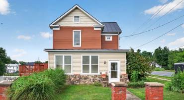 401 6TH ST, SHENANDOAH, Virginia 22849, 3 Bedrooms Bedrooms, ,1 BathroomBathrooms,Residential,401 6TH ST,680192 MLS # 680192
