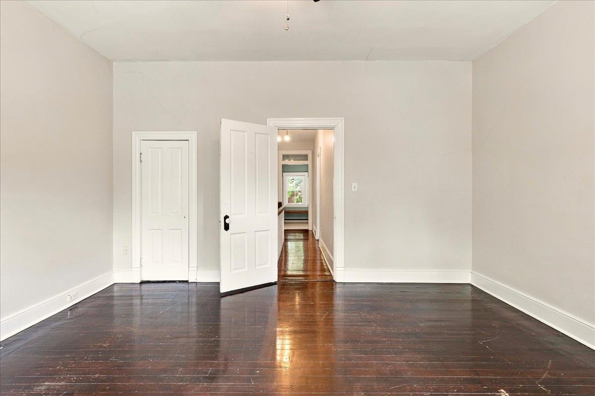 718 DONAGHE ST, STAUNTON, Virginia 24401, 4 Bedrooms Bedrooms, ,2 BathroomsBathrooms,Residential,718 DONAGHE ST,680194 MLS # 680194