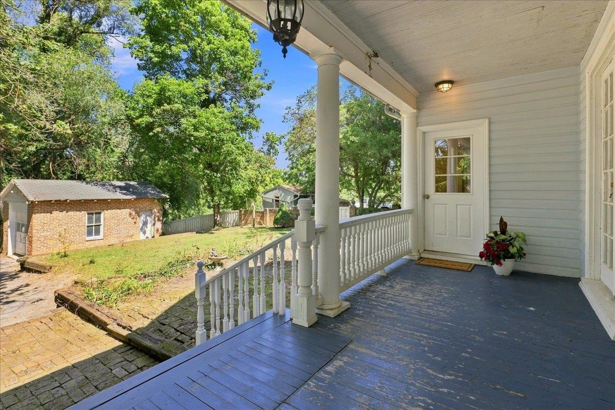 718 DONAGHE ST, STAUNTON, Virginia 24401, 4 Bedrooms Bedrooms, ,2 BathroomsBathrooms,Residential,718 DONAGHE ST,680194 MLS # 680194