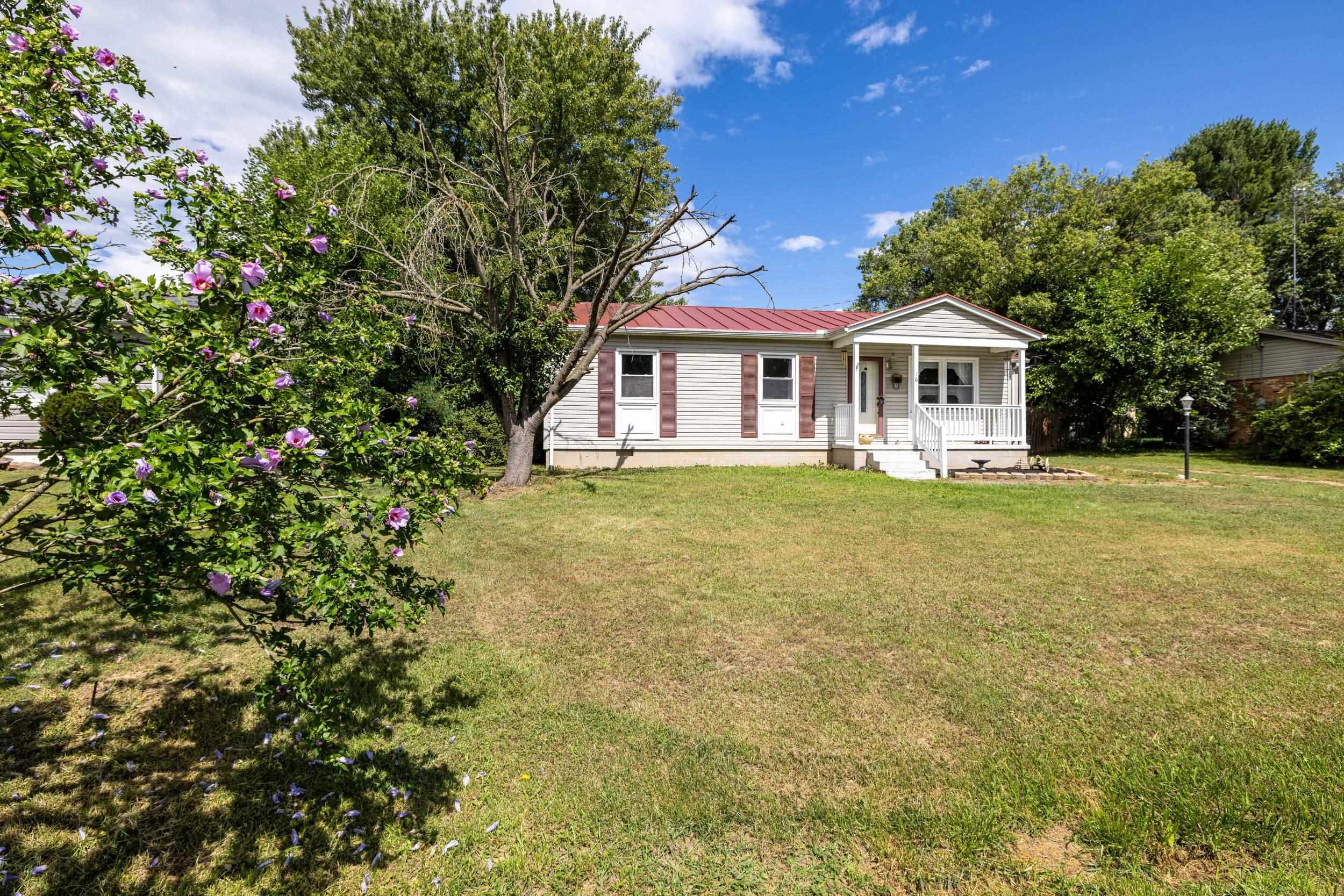 16 SHEN VALLEY DR, WEYERS CAVE, Virginia 22846, 3 Bedrooms Bedrooms, ,1 BathroomBathrooms,Residential,16 SHEN VALLEY DR,680196 MLS # 680196 16 SHEN VALLEY DR, WEYERS CAVE, Virginia 22846, 3 Bedrooms Bedrooms, ,1 BathroomBathrooms,Residential,16 SHEN VALLEY DR,680196 MLS # 680196