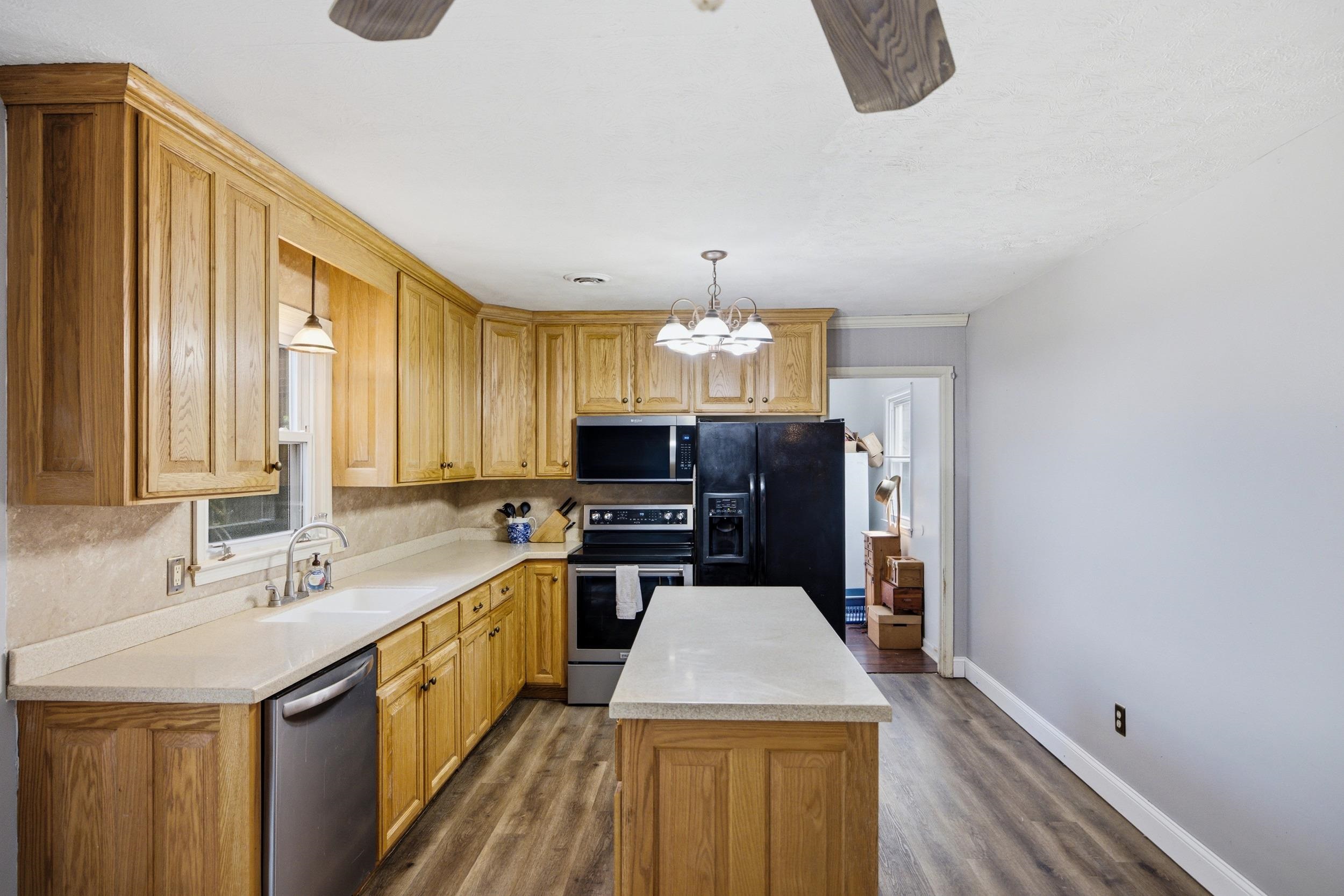 16 SHEN VALLEY DR, WEYERS CAVE, Virginia 22846, 3 Bedrooms Bedrooms, ,1 BathroomBathrooms,Residential,16 SHEN VALLEY DR,680196 MLS # 680196 16 SHEN VALLEY DR, WEYERS CAVE, Virginia 22846, 3 Bedrooms Bedrooms, ,1 BathroomBathrooms,Residential,16 SHEN VALLEY DR,680196 MLS # 680196
