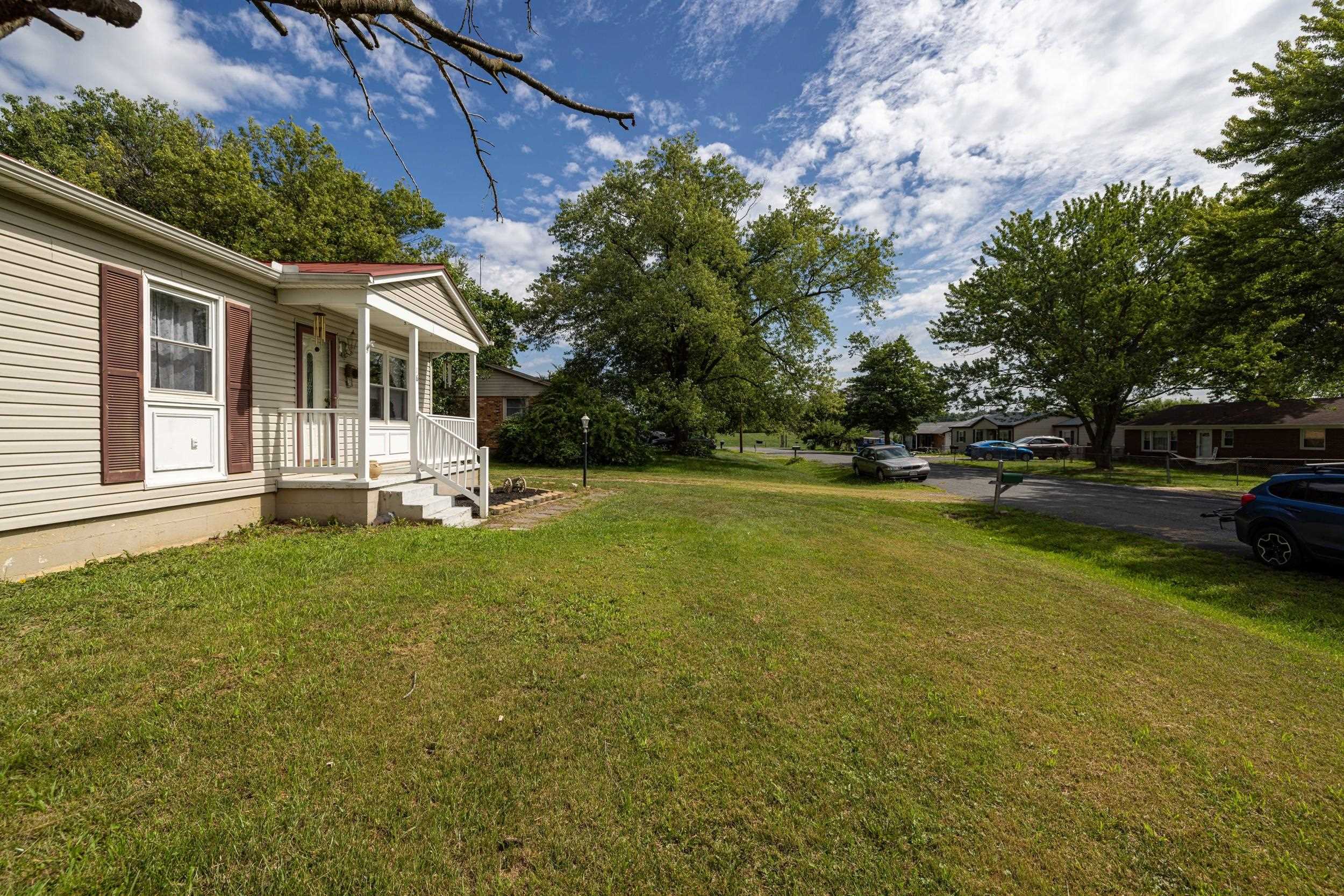 16 SHEN VALLEY DR, WEYERS CAVE, Virginia 22846, 3 Bedrooms Bedrooms, ,1 BathroomBathrooms,Residential,16 SHEN VALLEY DR,680196 MLS # 680196 16 SHEN VALLEY DR, WEYERS CAVE, Virginia 22846, 3 Bedrooms Bedrooms, ,1 BathroomBathrooms,Residential,16 SHEN VALLEY DR,680196 MLS # 680196