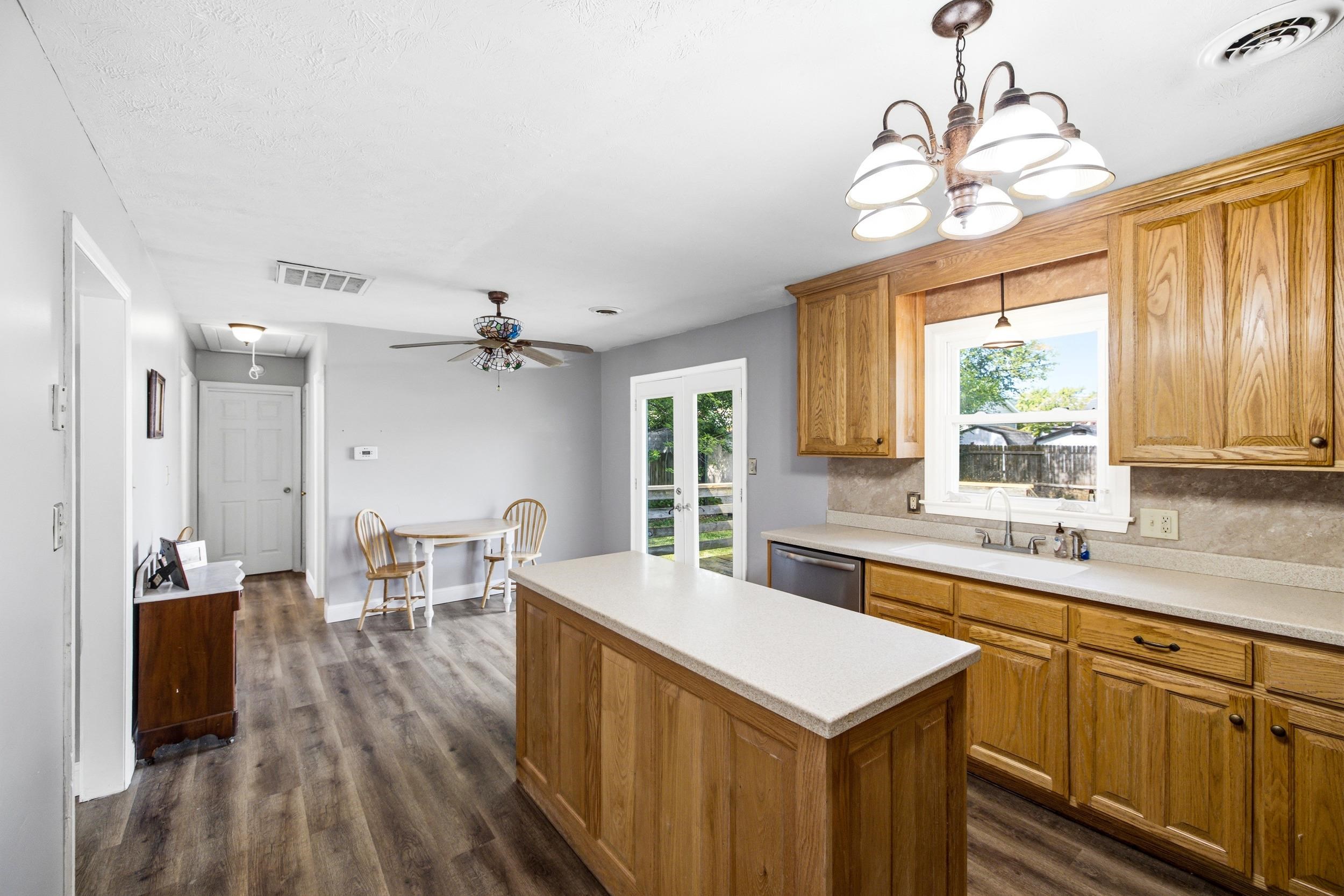 16 SHEN VALLEY DR, WEYERS CAVE, Virginia 22846, 3 Bedrooms Bedrooms, ,1 BathroomBathrooms,Residential,16 SHEN VALLEY DR,680196 MLS # 680196 16 SHEN VALLEY DR, WEYERS CAVE, Virginia 22846, 3 Bedrooms Bedrooms, ,1 BathroomBathrooms,Residential,16 SHEN VALLEY DR,680196 MLS # 680196