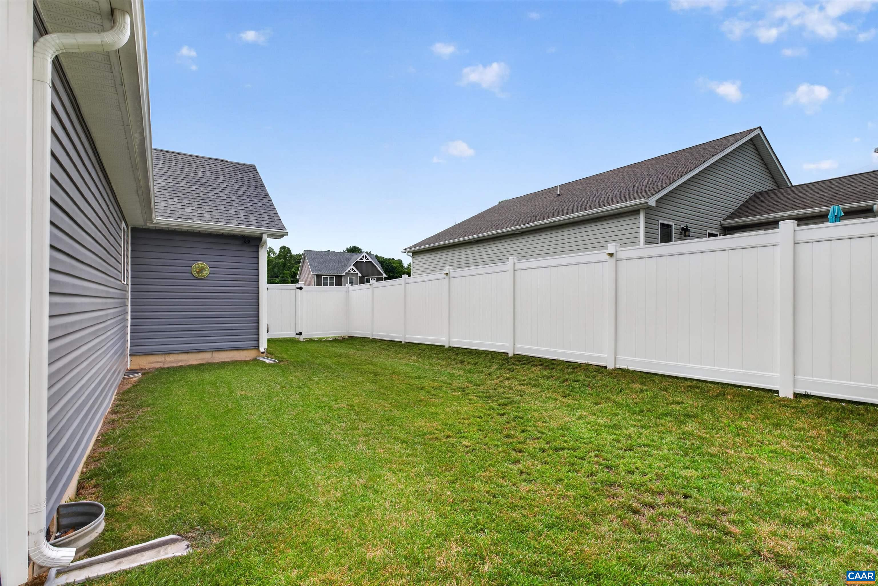104 OAKSTONE RUN, STAUNTON, Virginia 24401, 3 Bedrooms Bedrooms, ,2 BathroomsBathrooms,Residential,104 Oakstone Run in Green Spring Valley,104 OAKSTONE RUN,680200 MLS # 680200 104 OAKSTONE RUN, STAUNTON, Virginia 24401, 3 Bedrooms Bedrooms, ,2 BathroomsBathrooms,Residential,104 Oakstone Run in Green Spring Valley,104 OAKSTONE RUN,680200 MLS # 680200