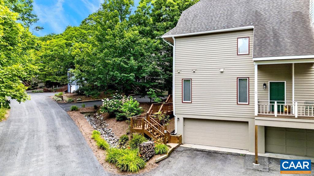 15 TRILLIUM CLOSE, WINTERGREEN RESORT, Virginia 22967, 4 Bedrooms Bedrooms, ,3 BathroomsBathrooms,Residential,15 TRILLIUM CLOSE,680203 MLS # 680203 15 TRILLIUM CLOSE, WINTERGREEN RESORT, Virginia 22967, 4 Bedrooms Bedrooms, ,3 BathroomsBathrooms,Residential,15 TRILLIUM CLOSE,680203 MLS # 680203