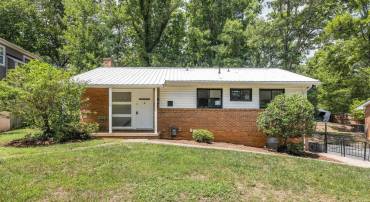 1715 A & B CHERRY AVE, CHARLOTTESVILLE, Virginia 22903, 4 Bedrooms Bedrooms, ,2 BathroomsBathrooms,Residential,1715 A & B CHERRY AVE,679576 MLS # 679576