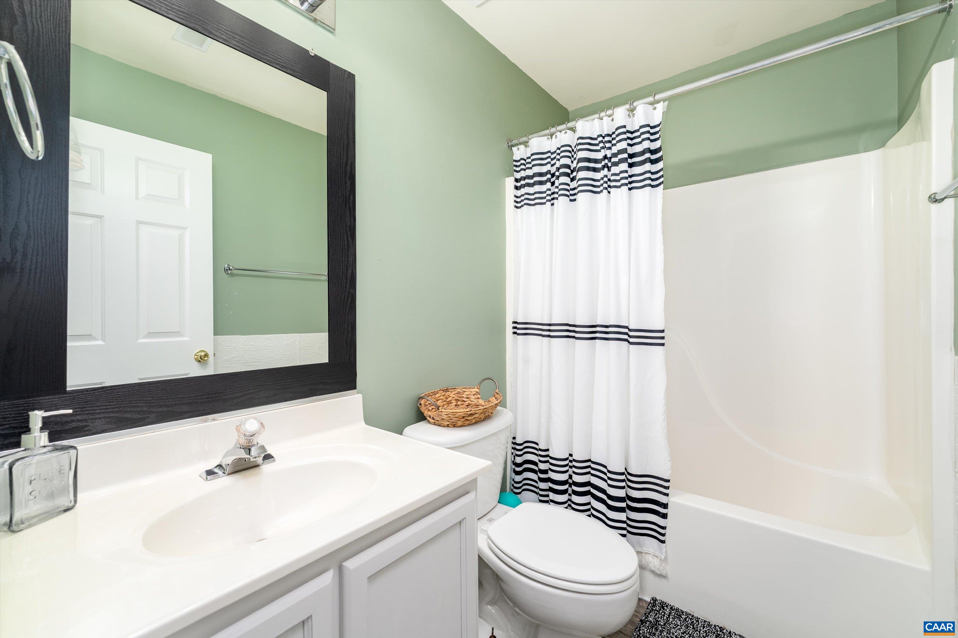 5 BRIDLEWOOD DR, PALMYRA, Virginia 22963, 3 Bedrooms Bedrooms, ,3 BathroomsBathrooms,Residential,5 BRIDLEWOOD DR,680206 MLS # 680206
