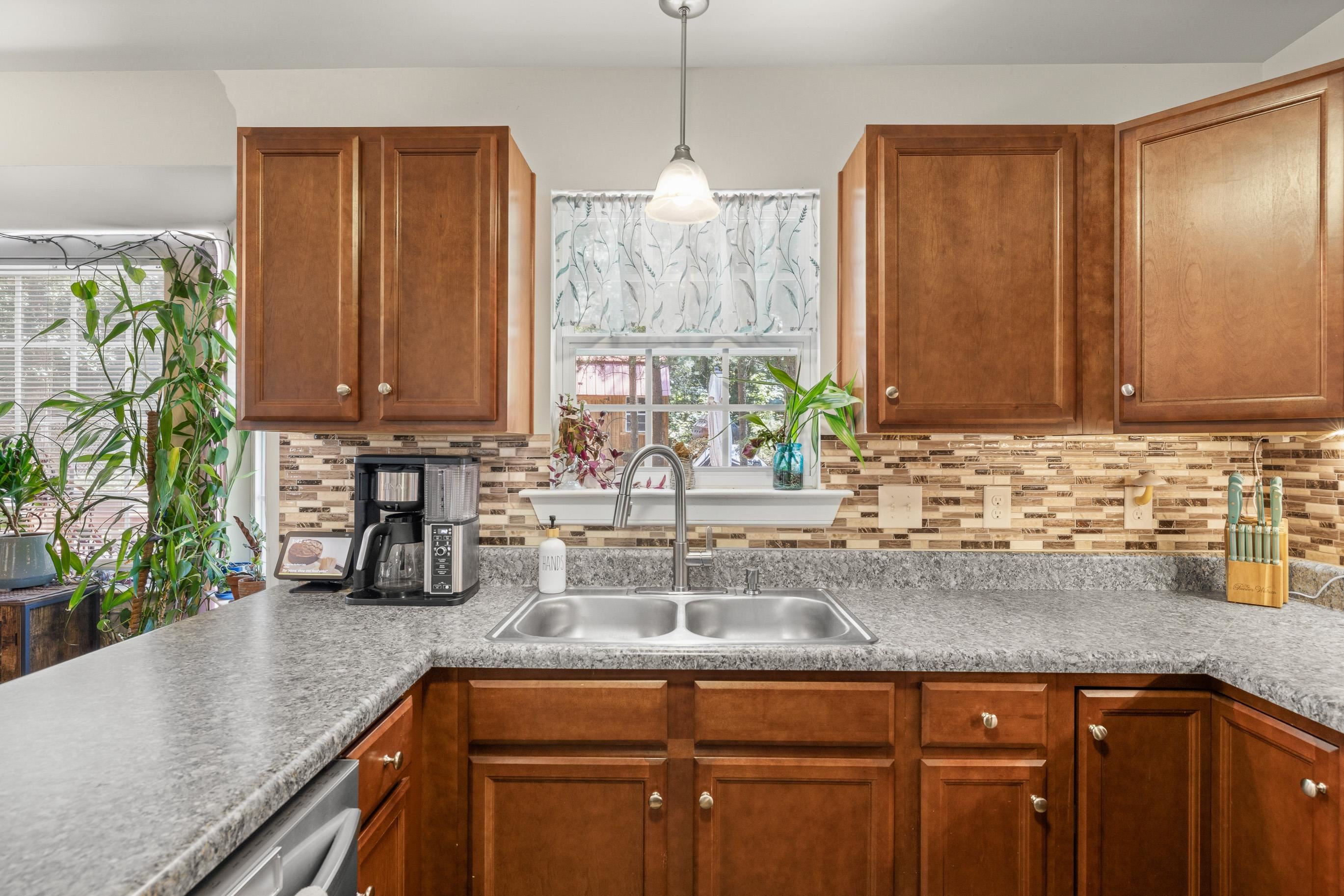 186 BAYS FARM DR, LOUISA, Virginia 23093, 3 Bedrooms Bedrooms, ,2 BathroomsBathrooms,Residential,186 BAYS FARM DR,680207 MLS # 680207