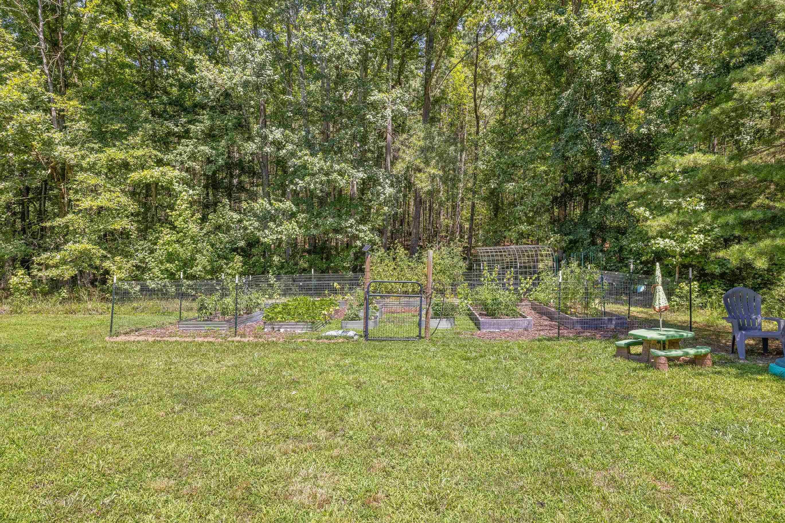186 BAYS FARM DR, LOUISA, Virginia 23093, 3 Bedrooms Bedrooms, ,2 BathroomsBathrooms,Residential,186 BAYS FARM DR,680207 MLS # 680207