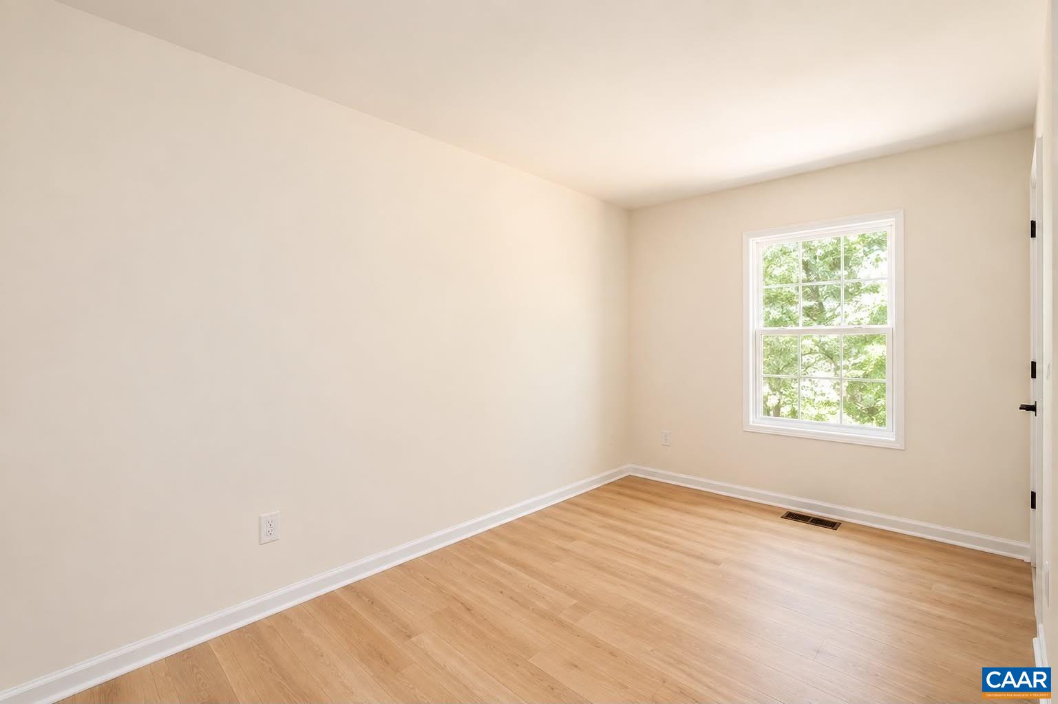 117 WATERBURY CT, CHARLOTTESVILLE, Virginia 22902, 3 Bedrooms Bedrooms, ,2 BathroomsBathrooms,Residential,117 WATERBURY CT,680210 MLS # 680210