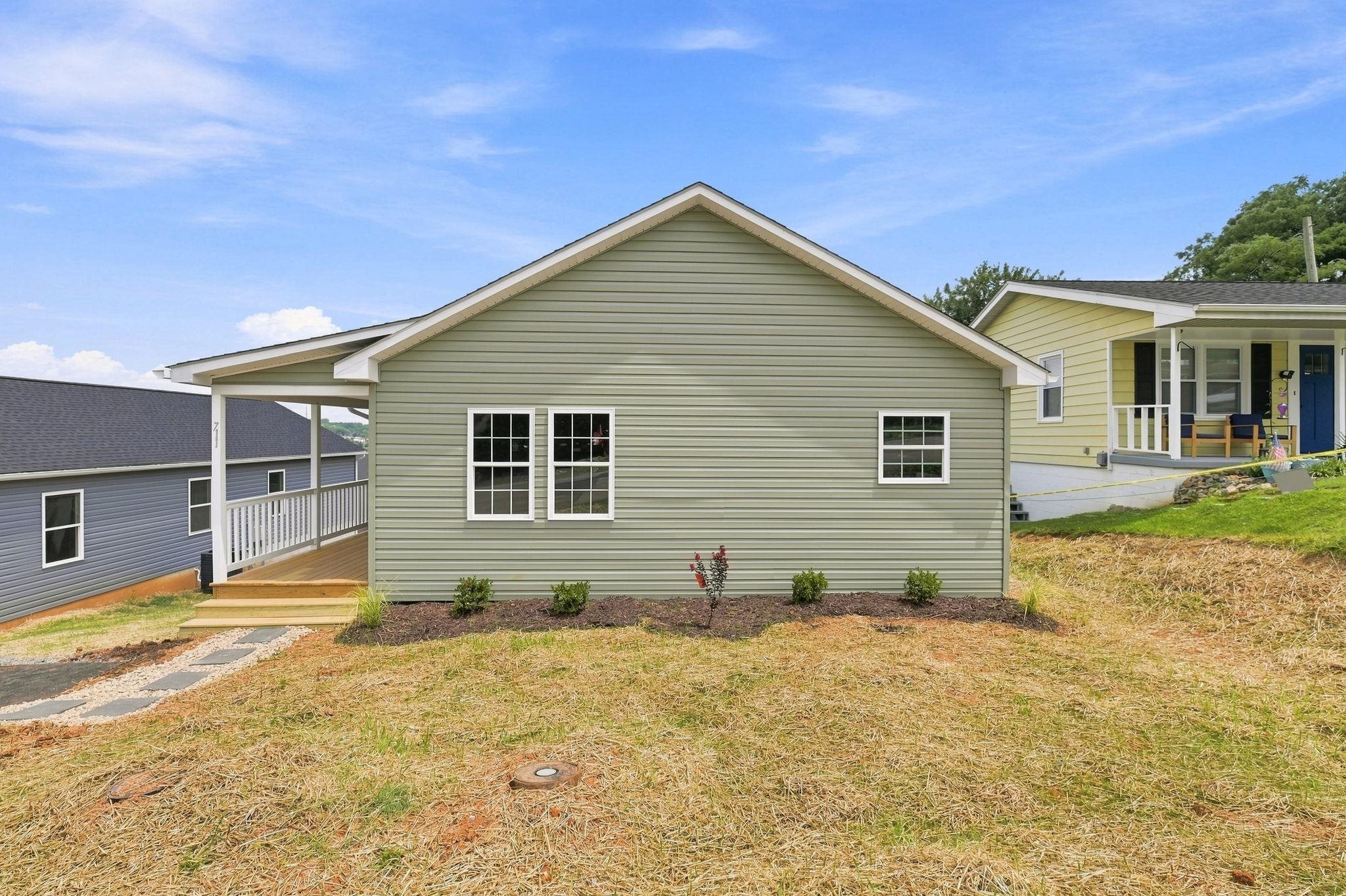 711 MINEOLA ST, STAUNTON, Virginia 24401, 3 Bedrooms Bedrooms, ,2 BathroomsBathrooms,Residential,711 MINEOLA ST,680212 MLS # 680212 711 MINEOLA ST, STAUNTON, Virginia 24401, 3 Bedrooms Bedrooms, ,2 BathroomsBathrooms,Residential,711 MINEOLA ST,680212 MLS # 680212