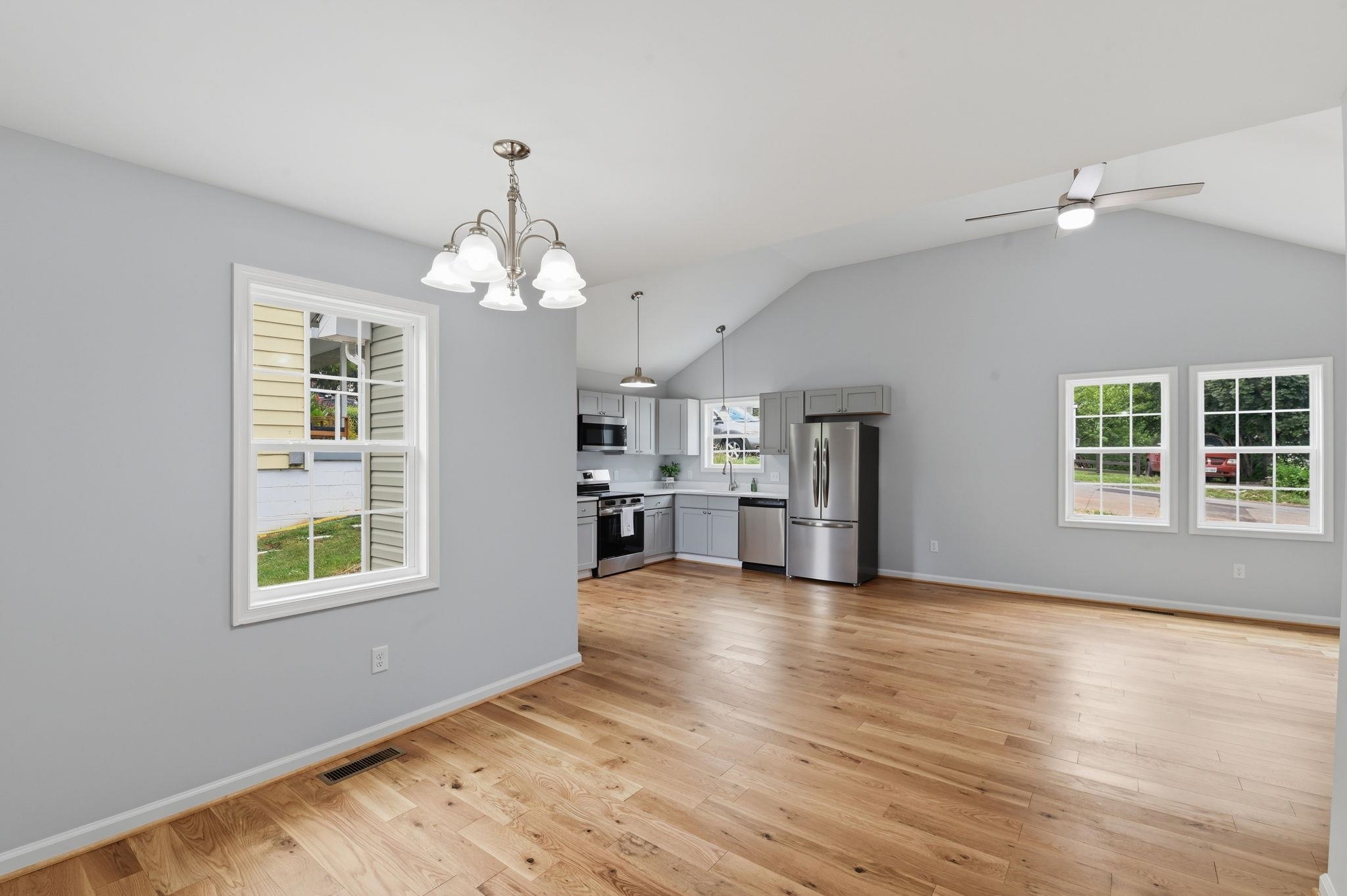 711 MINEOLA ST, STAUNTON, Virginia 24401, 3 Bedrooms Bedrooms, ,2 BathroomsBathrooms,Residential,711 MINEOLA ST,680212 MLS # 680212 711 MINEOLA ST, STAUNTON, Virginia 24401, 3 Bedrooms Bedrooms, ,2 BathroomsBathrooms,Residential,711 MINEOLA ST,680212 MLS # 680212