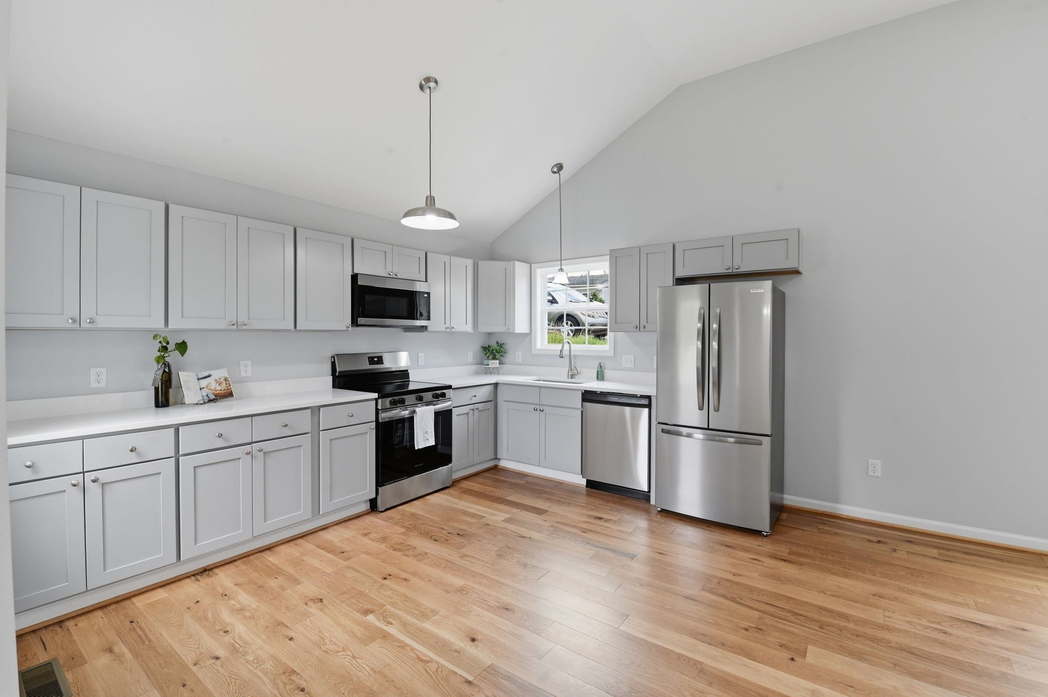 711 MINEOLA ST, STAUNTON, Virginia 24401, 3 Bedrooms Bedrooms, ,2 BathroomsBathrooms,Residential,711 MINEOLA ST,680212 MLS # 680212 711 MINEOLA ST, STAUNTON, Virginia 24401, 3 Bedrooms Bedrooms, ,2 BathroomsBathrooms,Residential,711 MINEOLA ST,680212 MLS # 680212