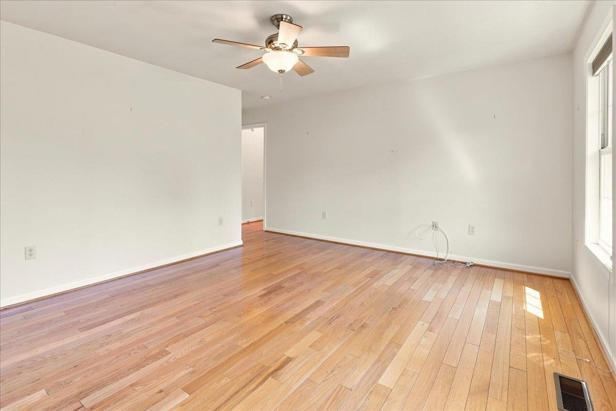 230 BUSH DR, BROADWAY, Virginia 22815, 3 Bedrooms Bedrooms, ,2 BathroomsBathrooms,Residential,230 BUSH DR,680219 MLS # 680219 230 BUSH DR, BROADWAY, Virginia 22815, 3 Bedrooms Bedrooms, ,2 BathroomsBathrooms,Residential,230 BUSH DR,680219 MLS # 680219