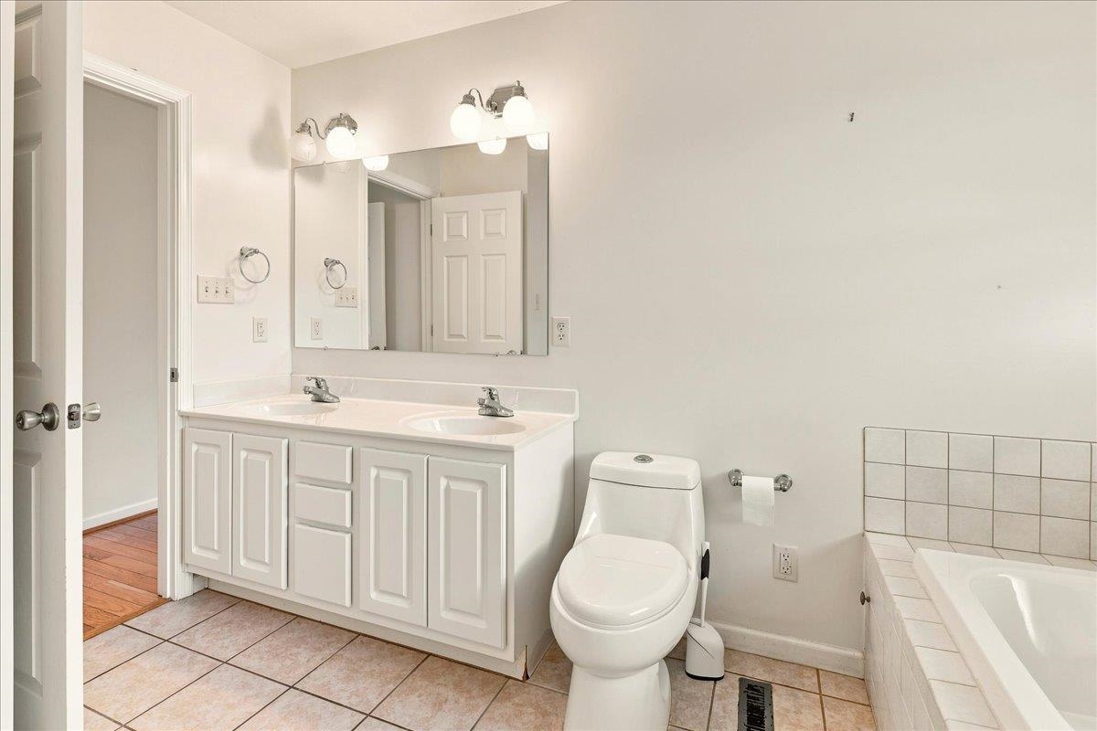 230 BUSH DR, BROADWAY, Virginia 22815, 3 Bedrooms Bedrooms, ,2 BathroomsBathrooms,Residential,230 BUSH DR,680219 MLS # 680219 230 BUSH DR, BROADWAY, Virginia 22815, 3 Bedrooms Bedrooms, ,2 BathroomsBathrooms,Residential,230 BUSH DR,680219 MLS # 680219