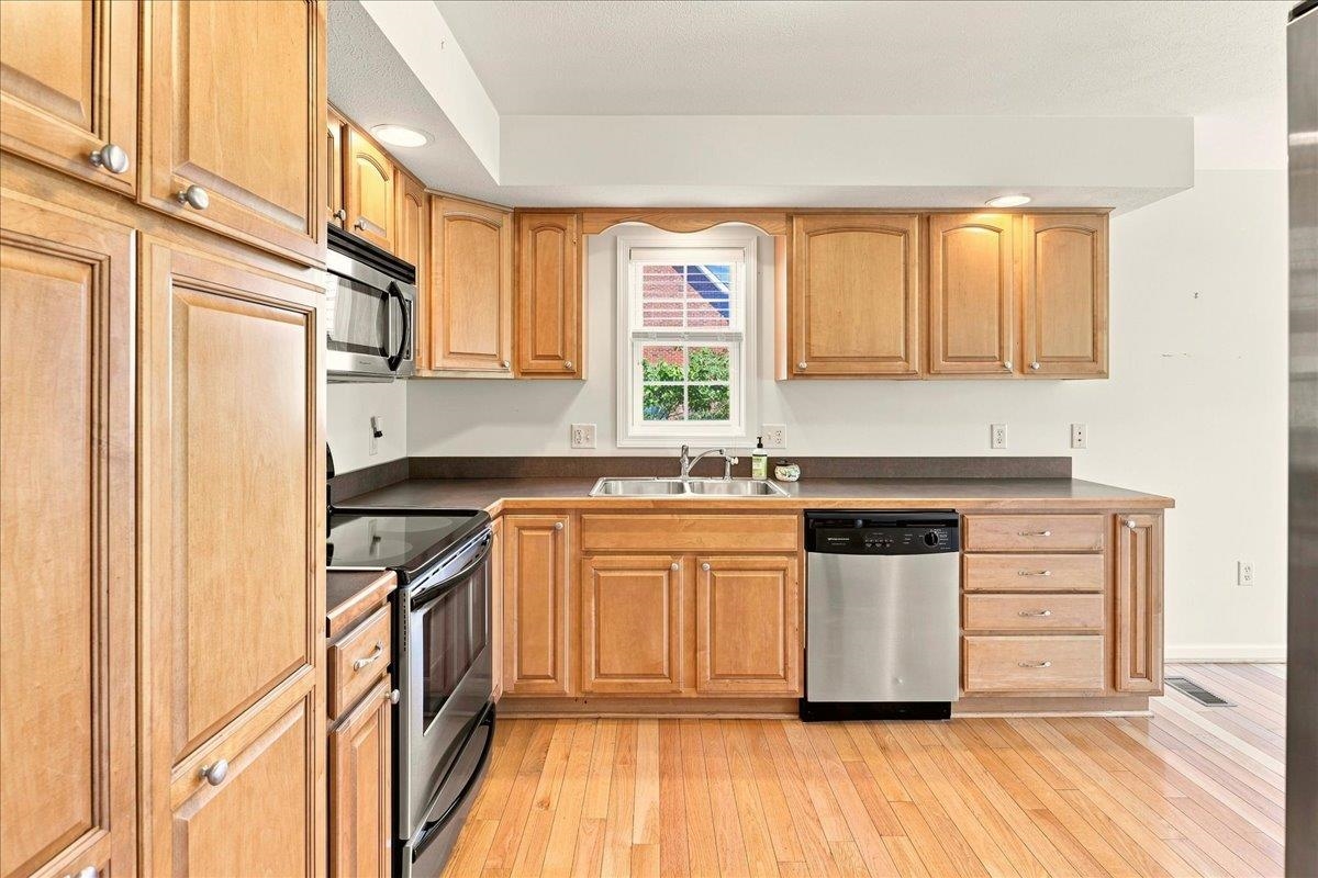230 BUSH DR, BROADWAY, Virginia 22815, 3 Bedrooms Bedrooms, ,2 BathroomsBathrooms,Residential,230 BUSH DR,680219 MLS # 680219 230 BUSH DR, BROADWAY, Virginia 22815, 3 Bedrooms Bedrooms, ,2 BathroomsBathrooms,Residential,230 BUSH DR,680219 MLS # 680219