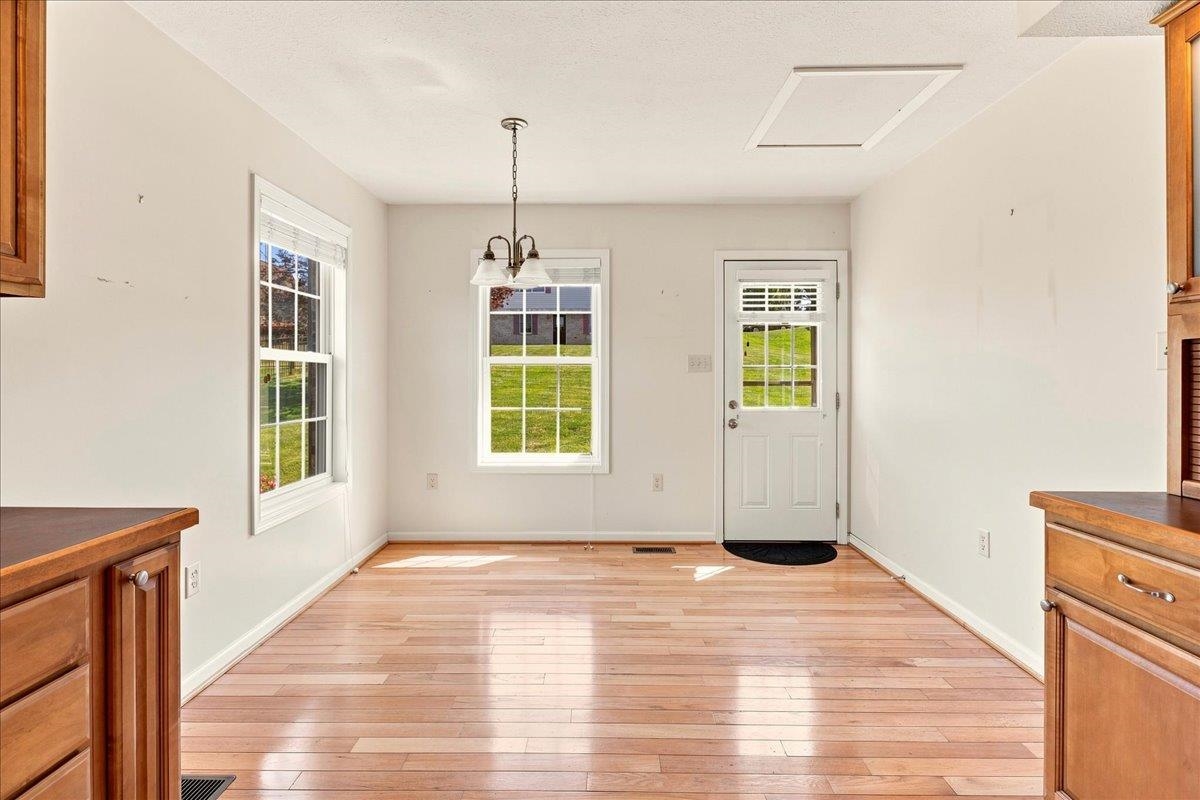 230 BUSH DR, BROADWAY, Virginia 22815, 3 Bedrooms Bedrooms, ,2 BathroomsBathrooms,Residential,230 BUSH DR,680219 MLS # 680219 230 BUSH DR, BROADWAY, Virginia 22815, 3 Bedrooms Bedrooms, ,2 BathroomsBathrooms,Residential,230 BUSH DR,680219 MLS # 680219
