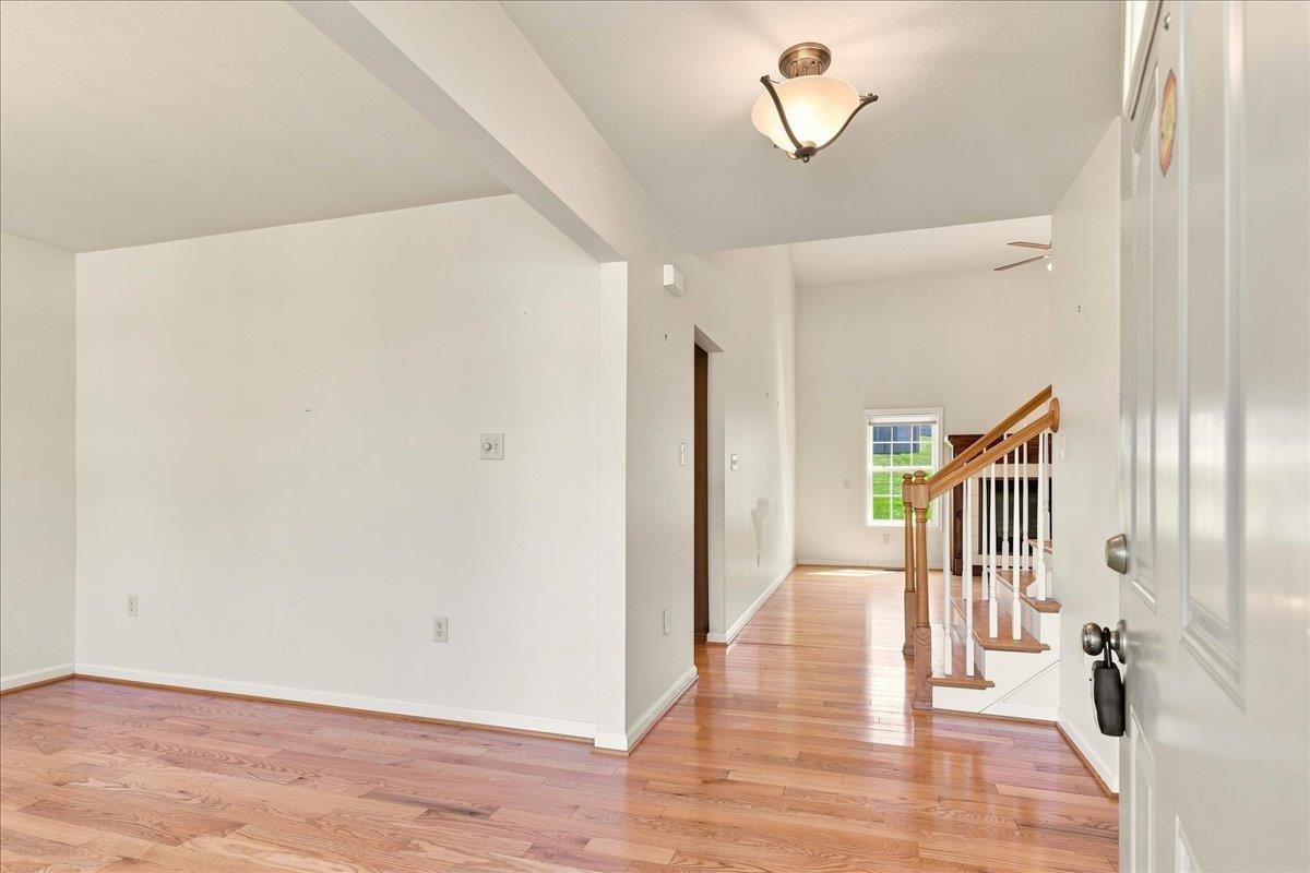 230 BUSH DR, BROADWAY, Virginia 22815, 3 Bedrooms Bedrooms, ,2 BathroomsBathrooms,Residential,230 BUSH DR,680219 MLS # 680219 230 BUSH DR, BROADWAY, Virginia 22815, 3 Bedrooms Bedrooms, ,2 BathroomsBathrooms,Residential,230 BUSH DR,680219 MLS # 680219