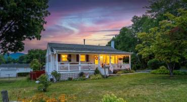 312 EDWARD AVE, WAYNESBORO, Virginia 22980, 3 Bedrooms Bedrooms, ,2 BathroomsBathrooms,Residential,312 EDWARD AVE,680220 MLS # 680220