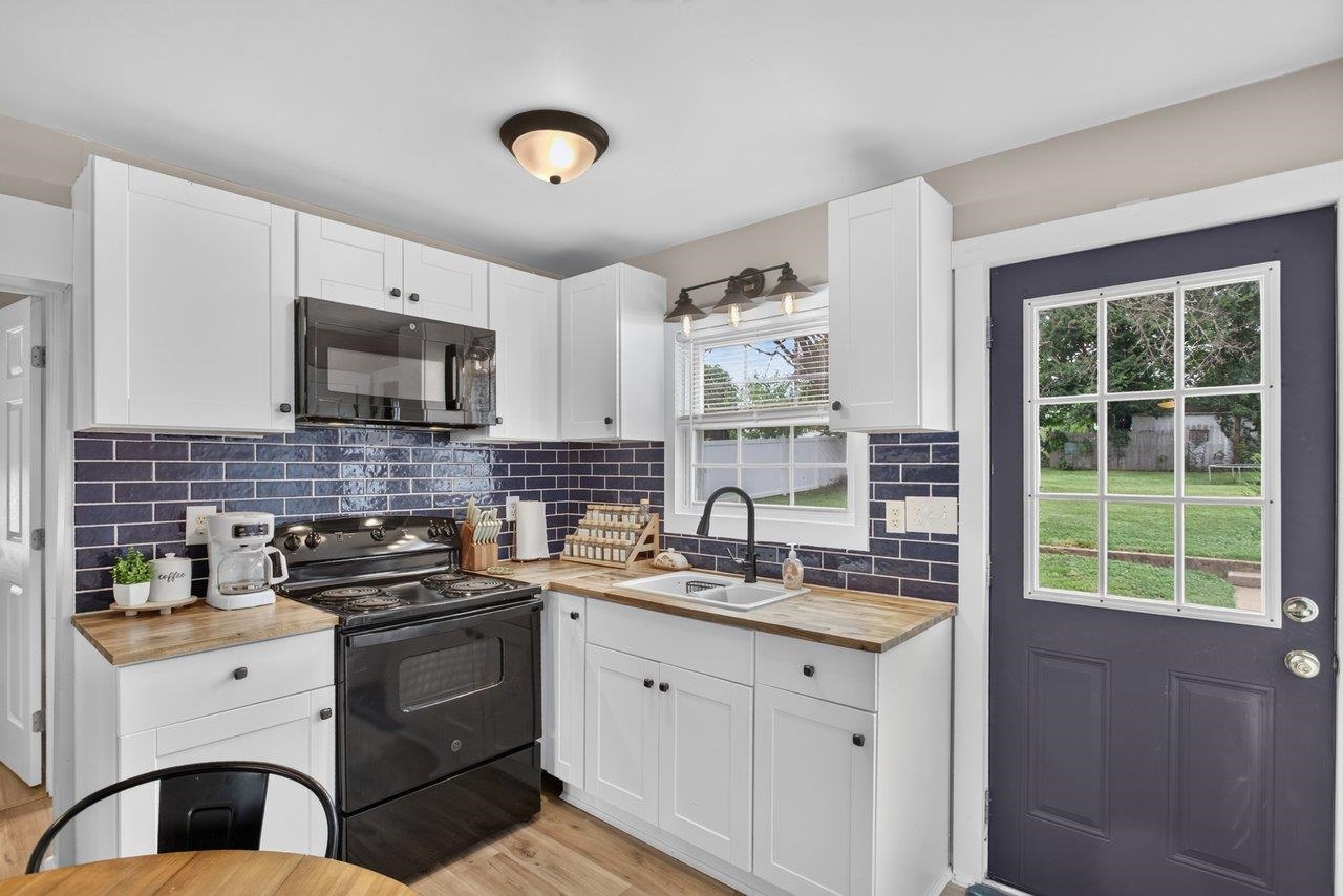 508 SEVENTH ST, SHENANDOAH, Virginia 22849, 2 Bedrooms Bedrooms, ,1 BathroomBathrooms,Residential,508 SEVENTH ST,680155 MLS # 680155